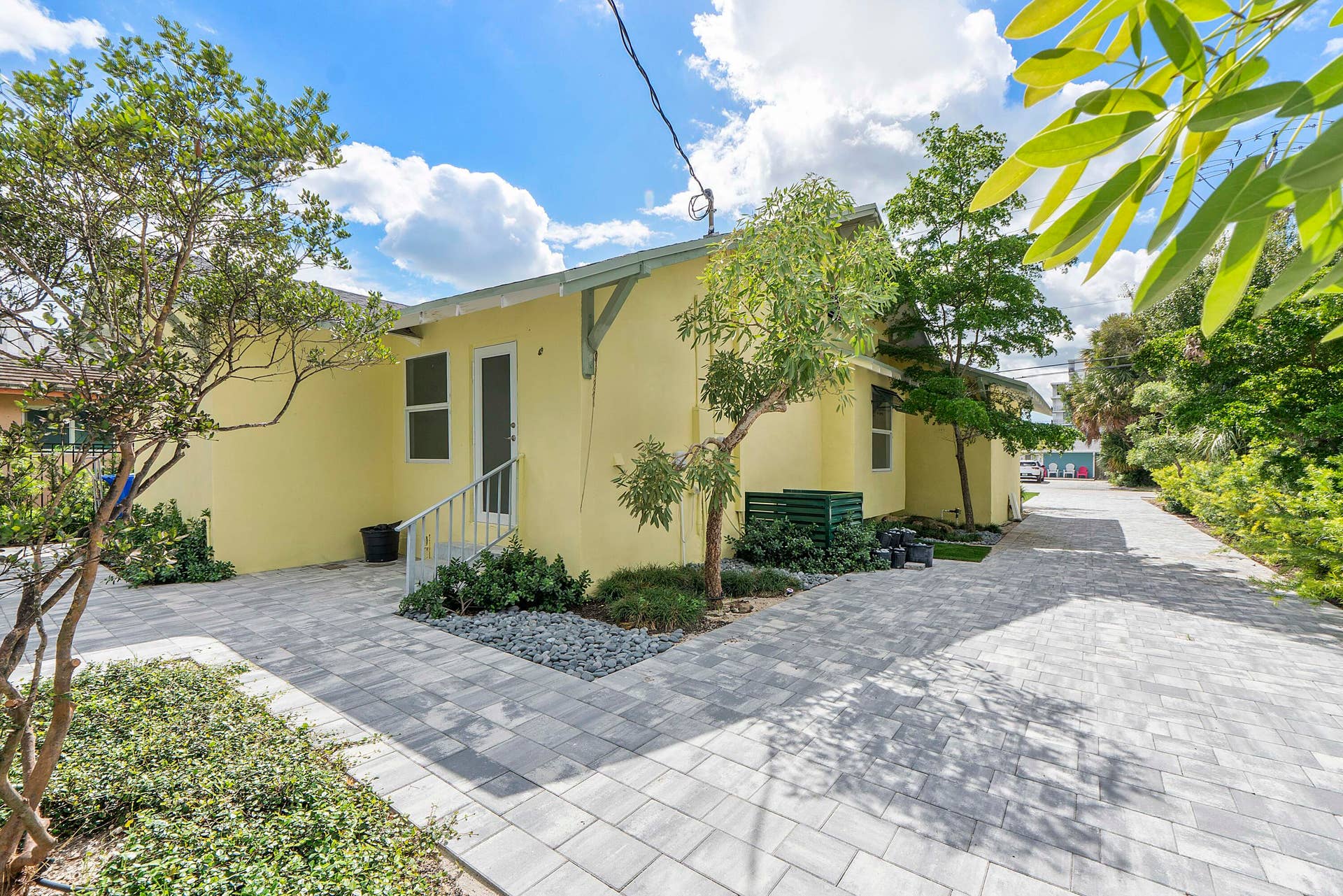 216 NE 23RD Avenue, Pompano Beach, FL 33062 216 Ne 23rd Ave_011