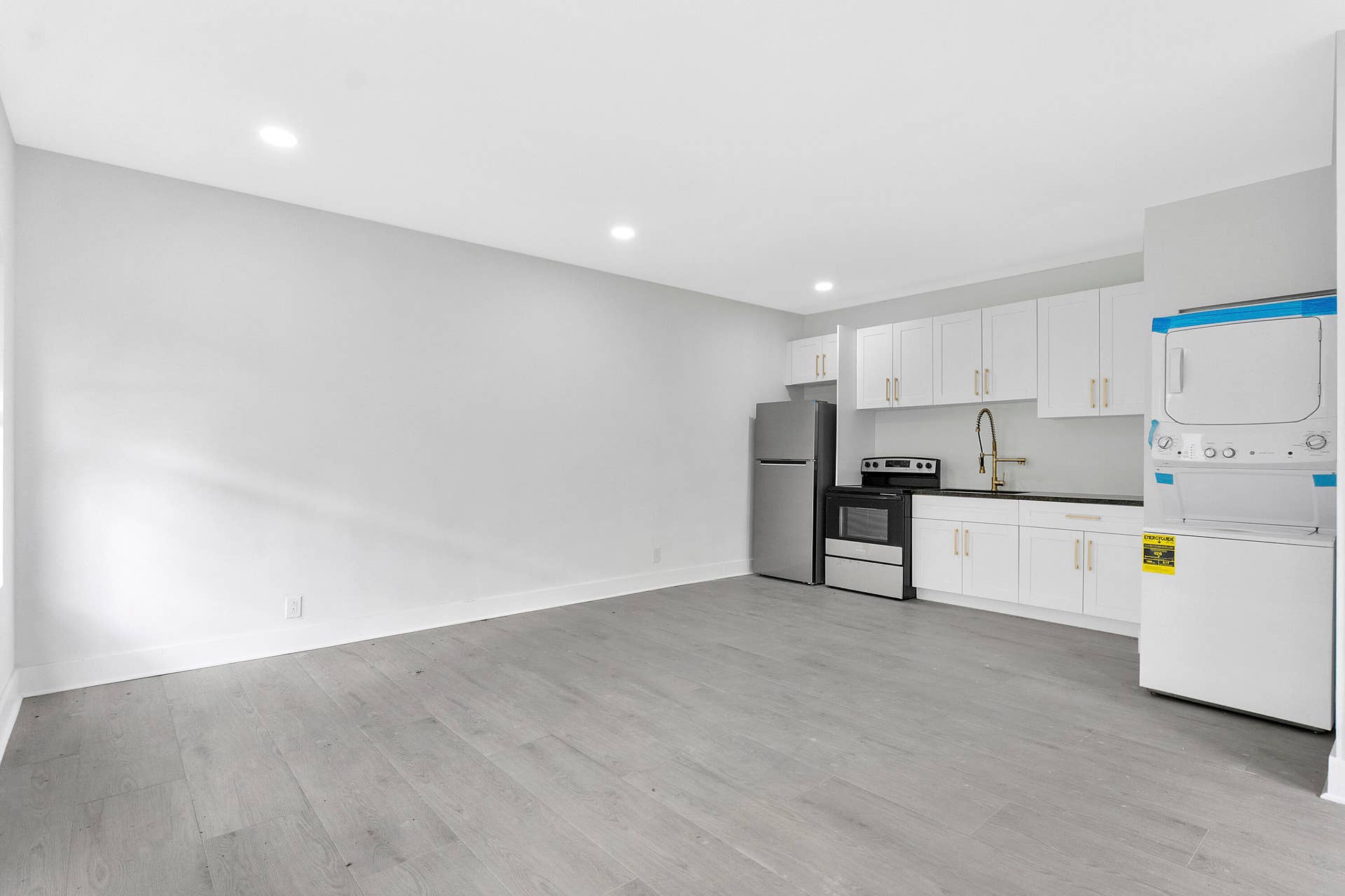 216 NE 23RD Avenue, Pompano Beach, FL 33062 216 Ne 23rd Ave_033