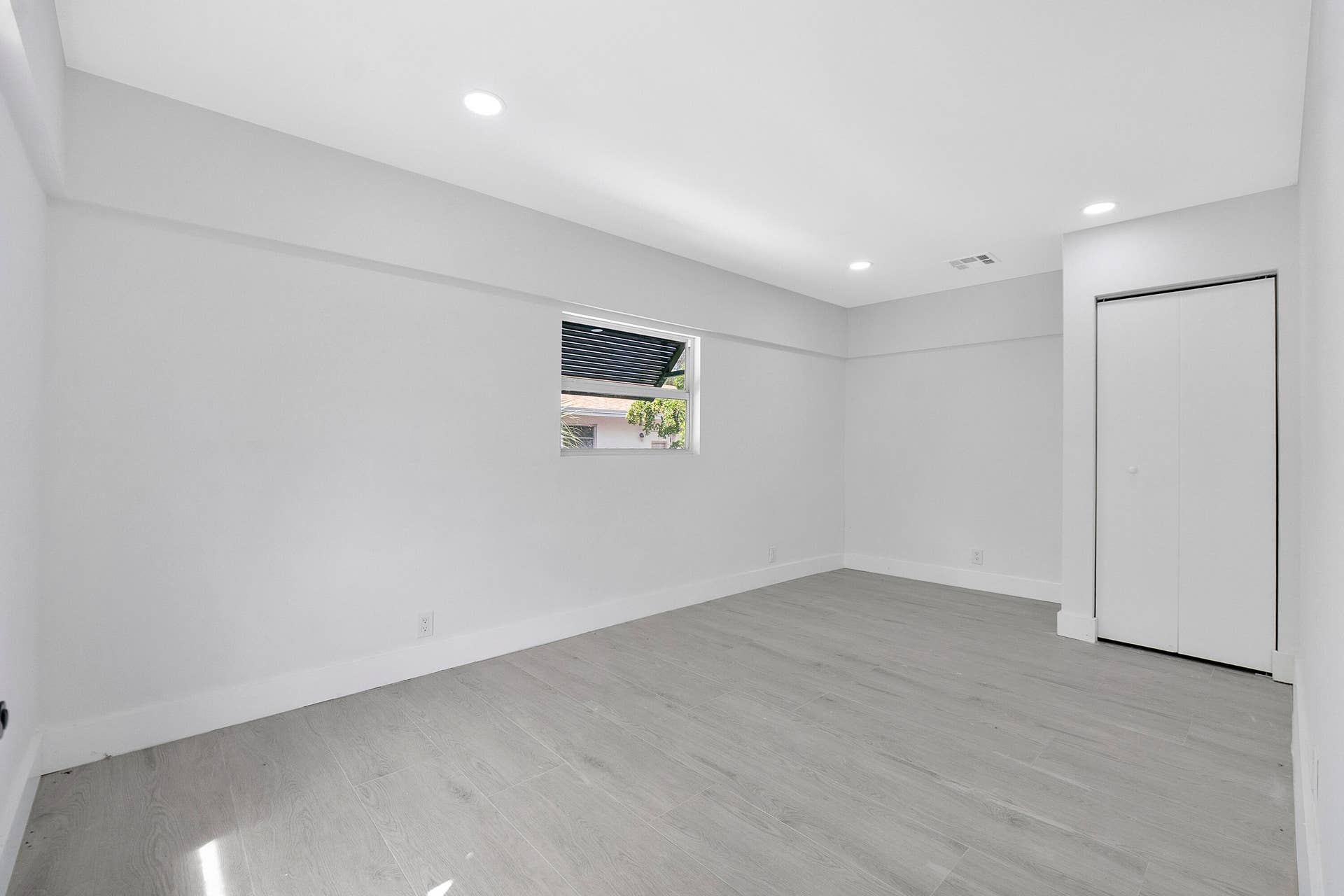 216 NE 23RD Avenue, Pompano Beach, FL 33062 216 Ne 23rd Ave_028