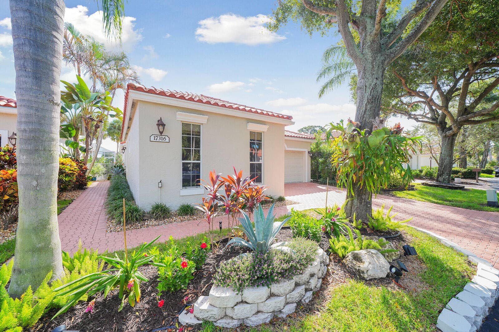17316 Antigua Point Way, Boca Raton, FL 33487 Good curb appeal