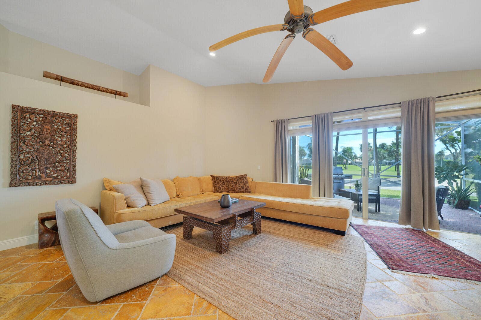 17316 Antigua Point Way, Boca Raton, FL 33487 Large Sitting Area
