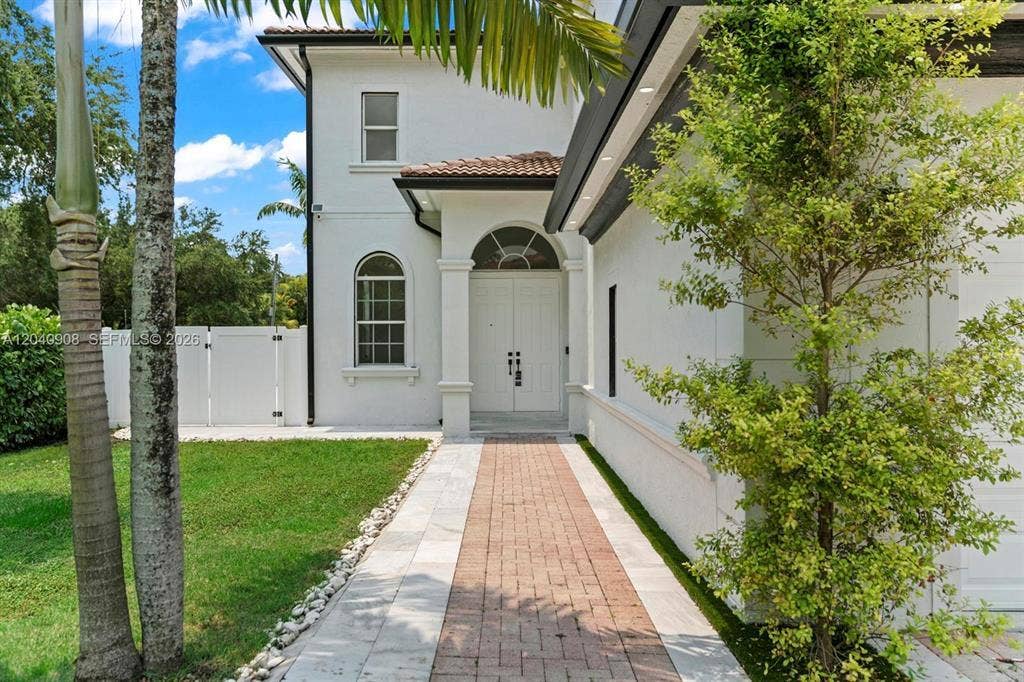 3040 SW 44TH Court, Dania Beach, FL 33312 GetMedia (12)
