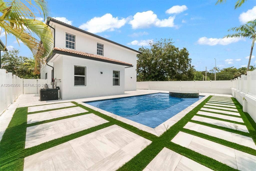3040 SW 44TH Court, Dania Beach, FL 33312 GetMedia (10)
