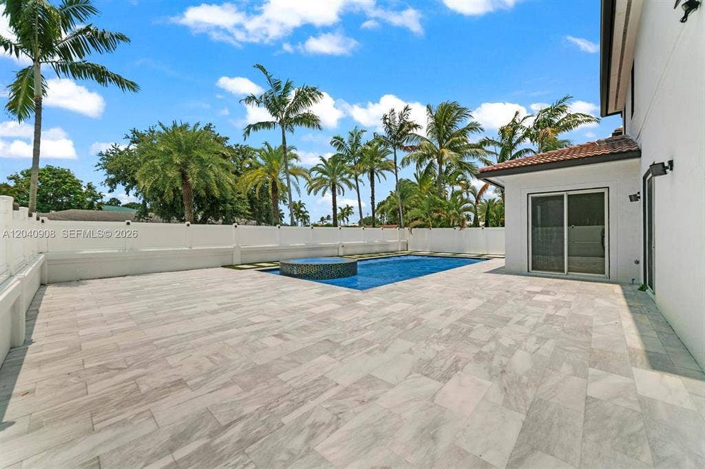 3040 SW 44TH Court, Dania Beach, FL 33312 GetMedia (16)