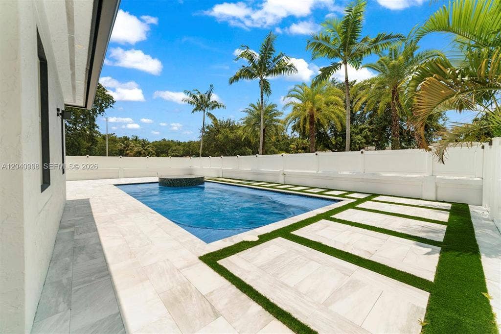 3040 SW 44TH Court, Dania Beach, FL 33312 GetMedia (18)