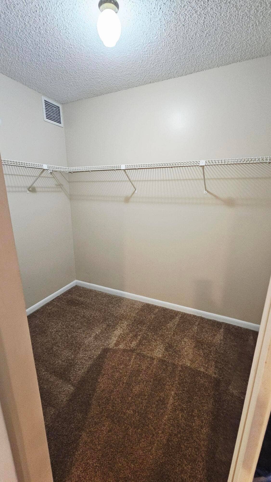 3630 WHITEHALL Drive, #303, West Palm Beach, FL 33401 1000050355