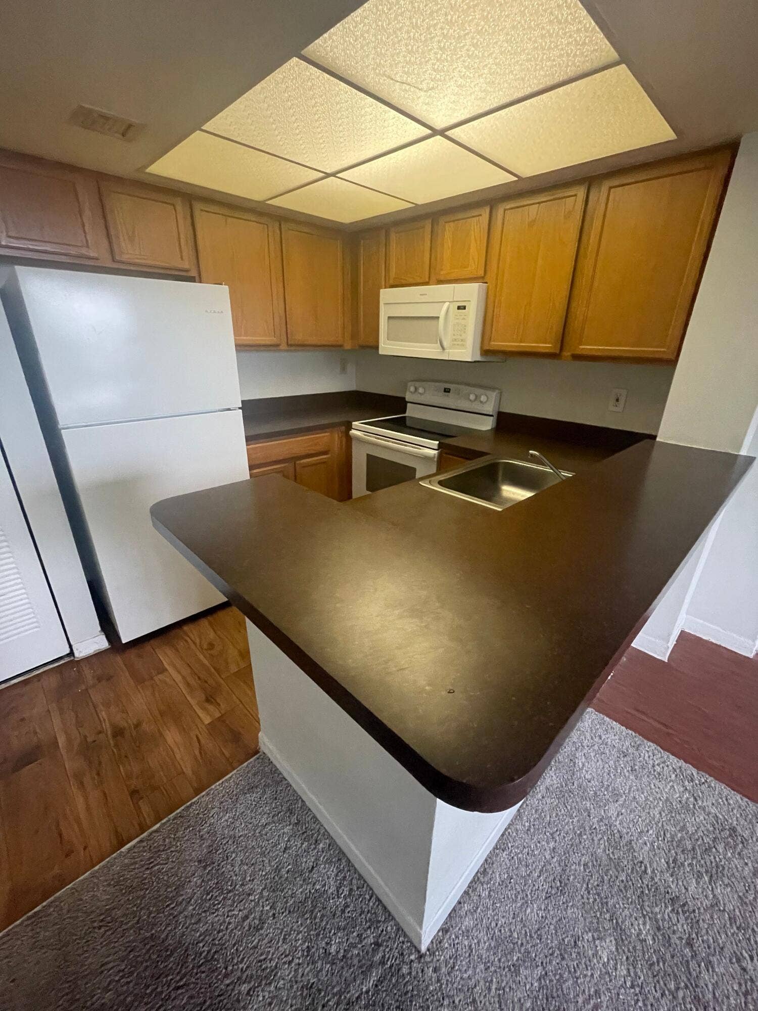 718 EXECUTIVE CENTER Drive, #36, West Palm Beach, FL 33401 IMG_4172