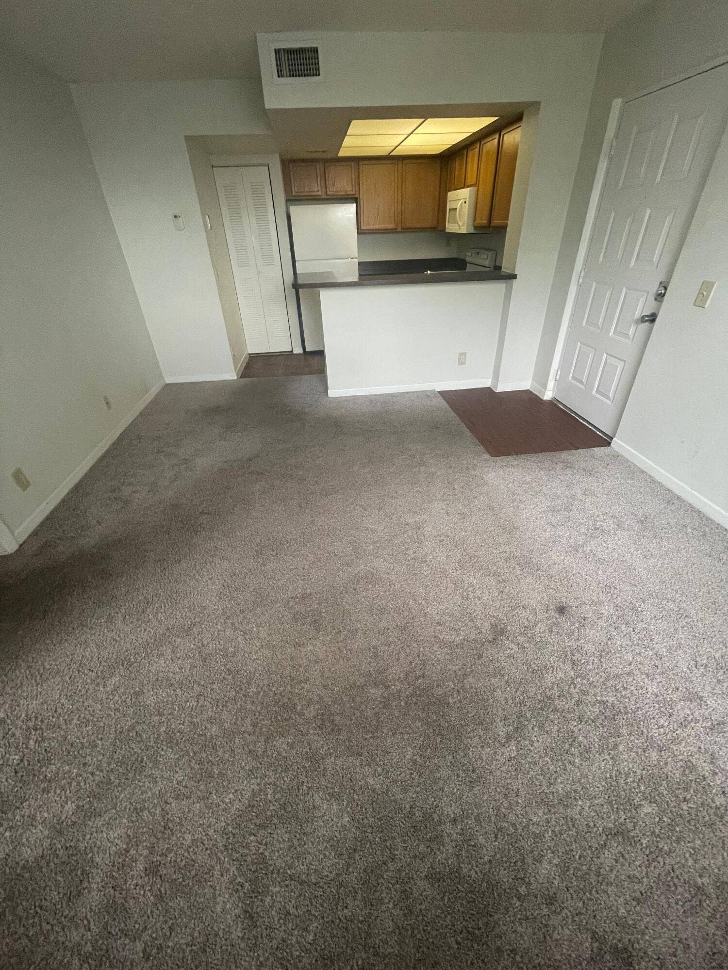 718 EXECUTIVE CENTER Drive, #36, West Palm Beach, FL 33401 IMG_4170