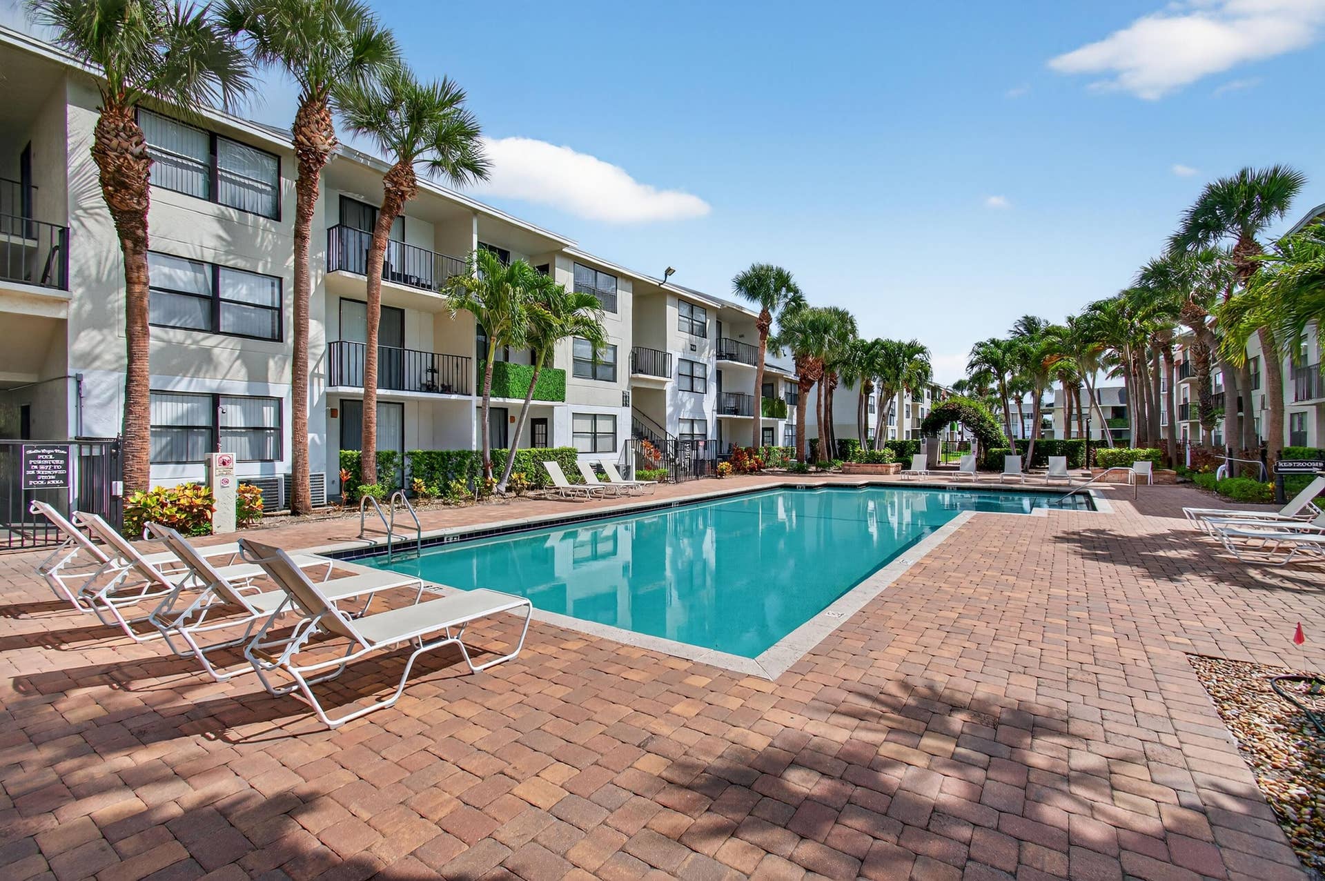 718 EXECUTIVE CENTER Drive, #36, West Palm Beach, FL 33401 IMG_2874