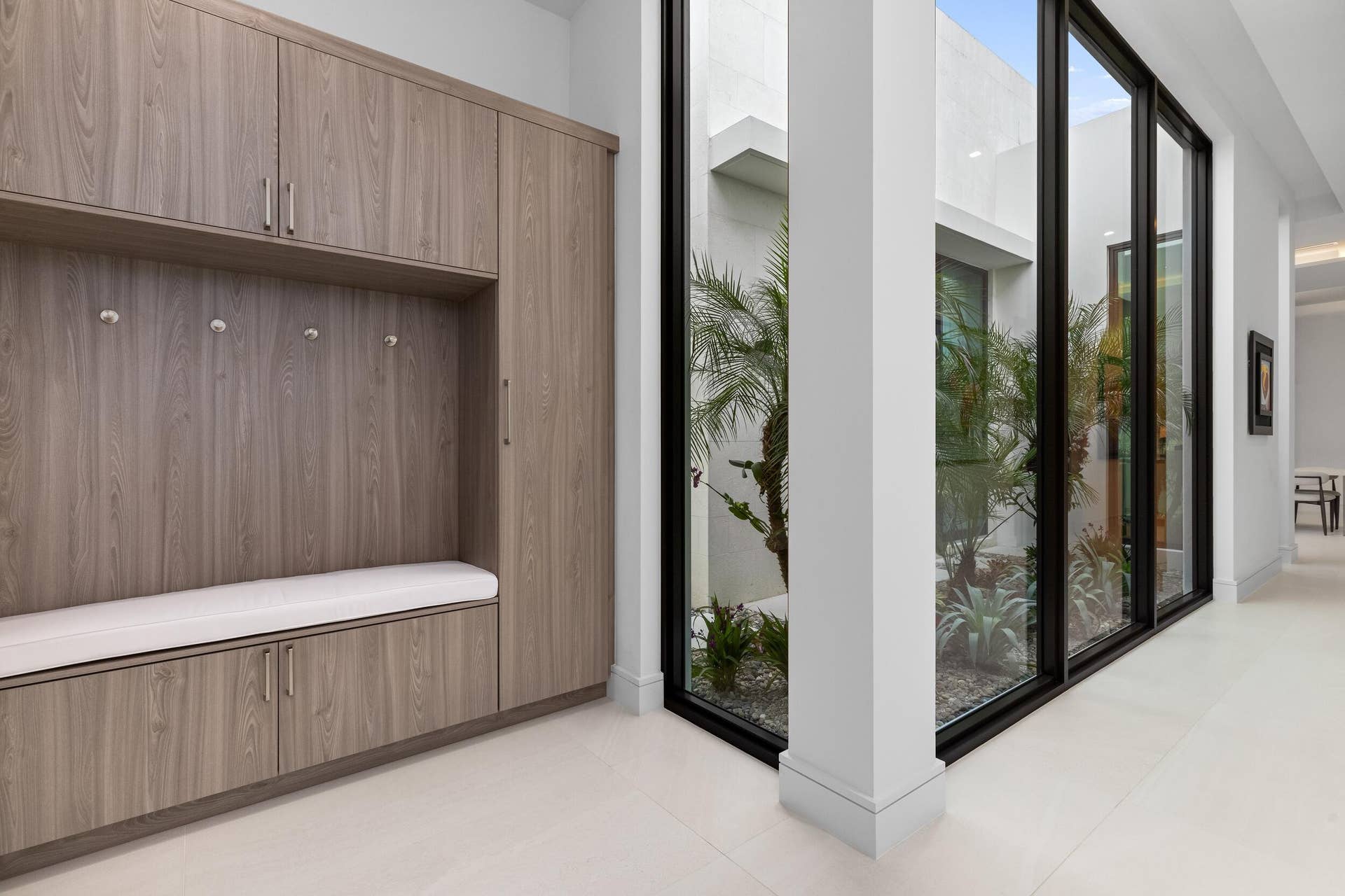 10409 BERNINA Drive, Palm Beach Gardens, FL 33412 Mud Room 1
