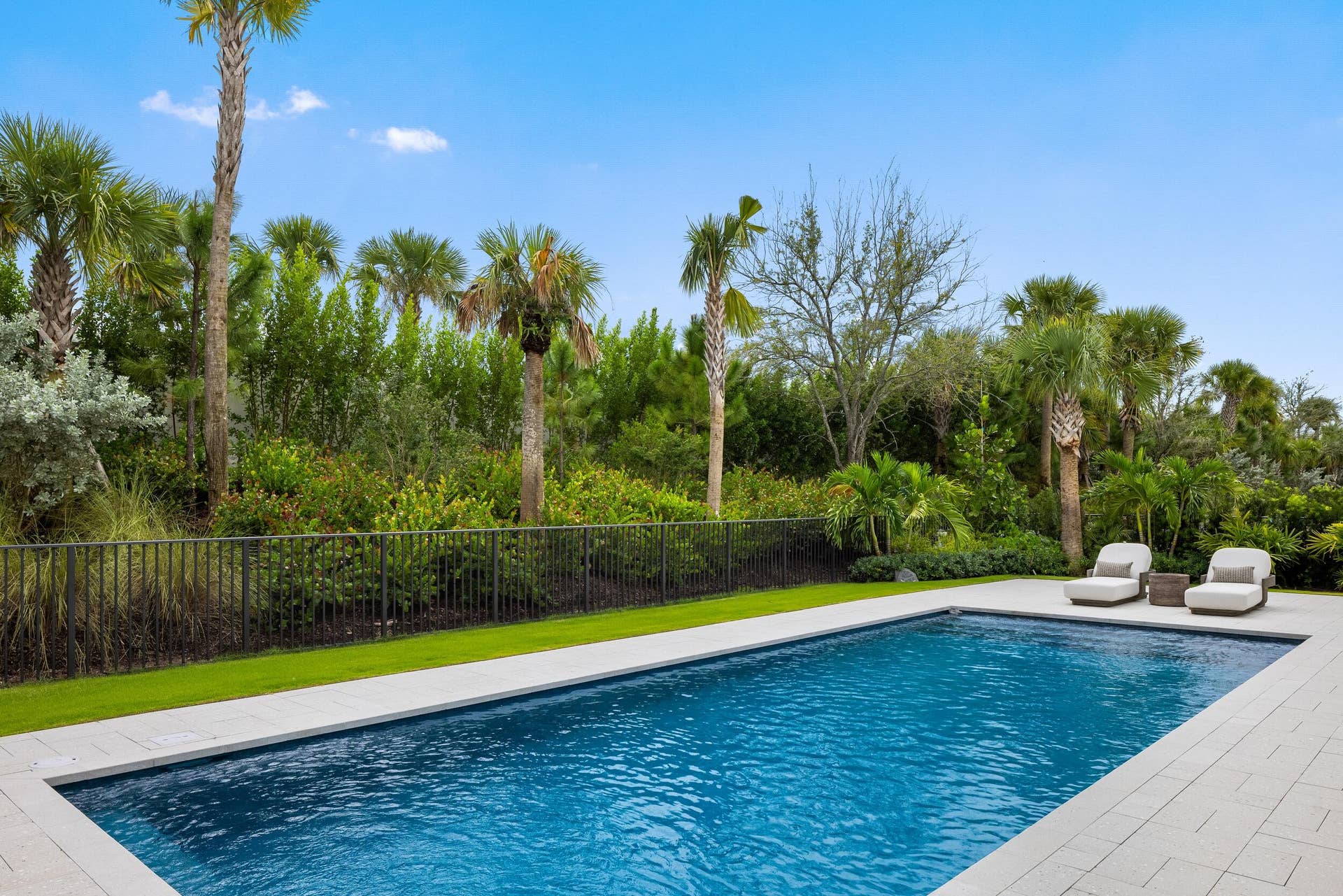 10409 BERNINA Drive, Palm Beach Gardens, FL 33412 Pool 8