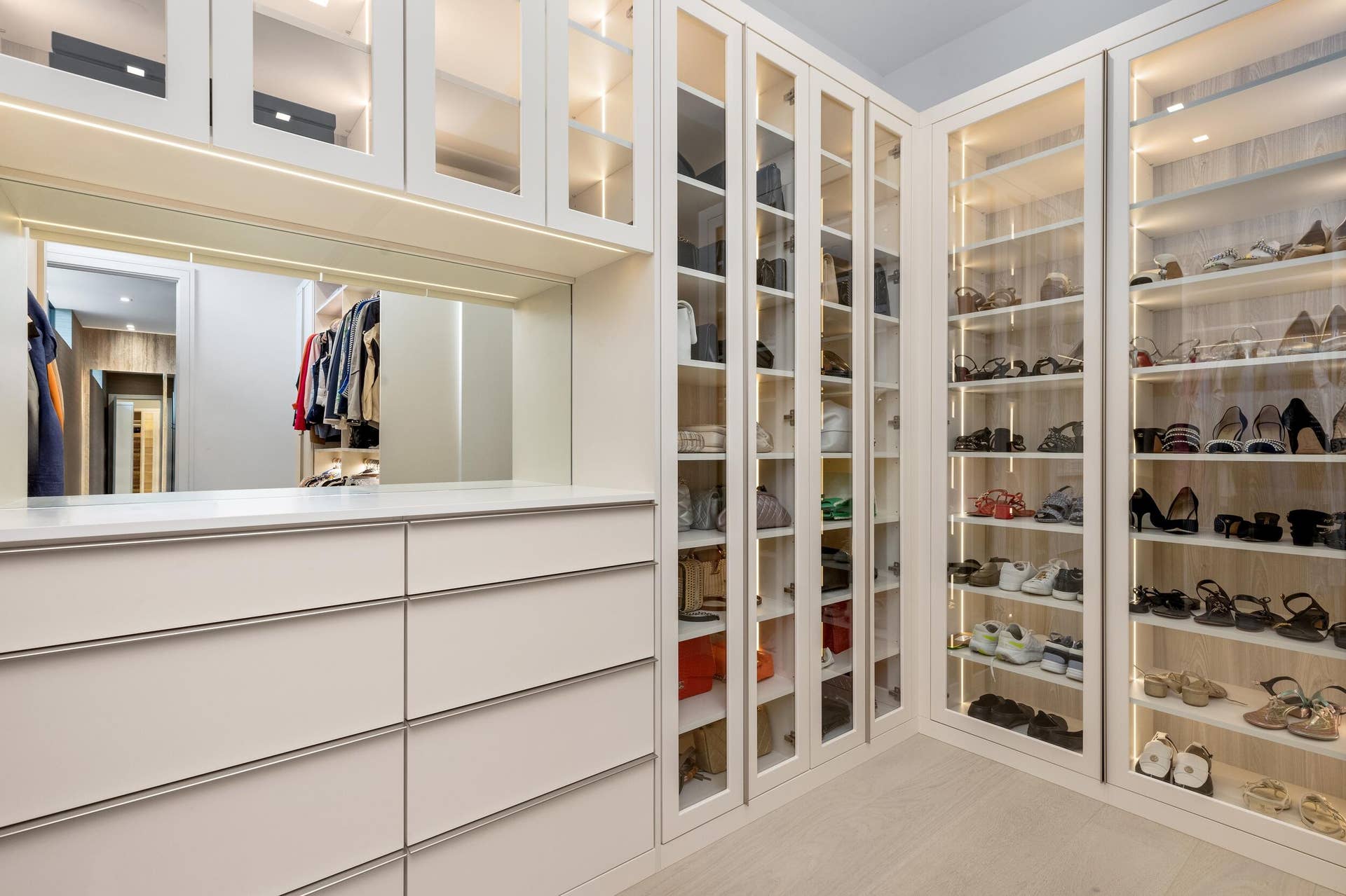 10409 BERNINA Drive, Palm Beach Gardens, FL 33412 Master Closet 3