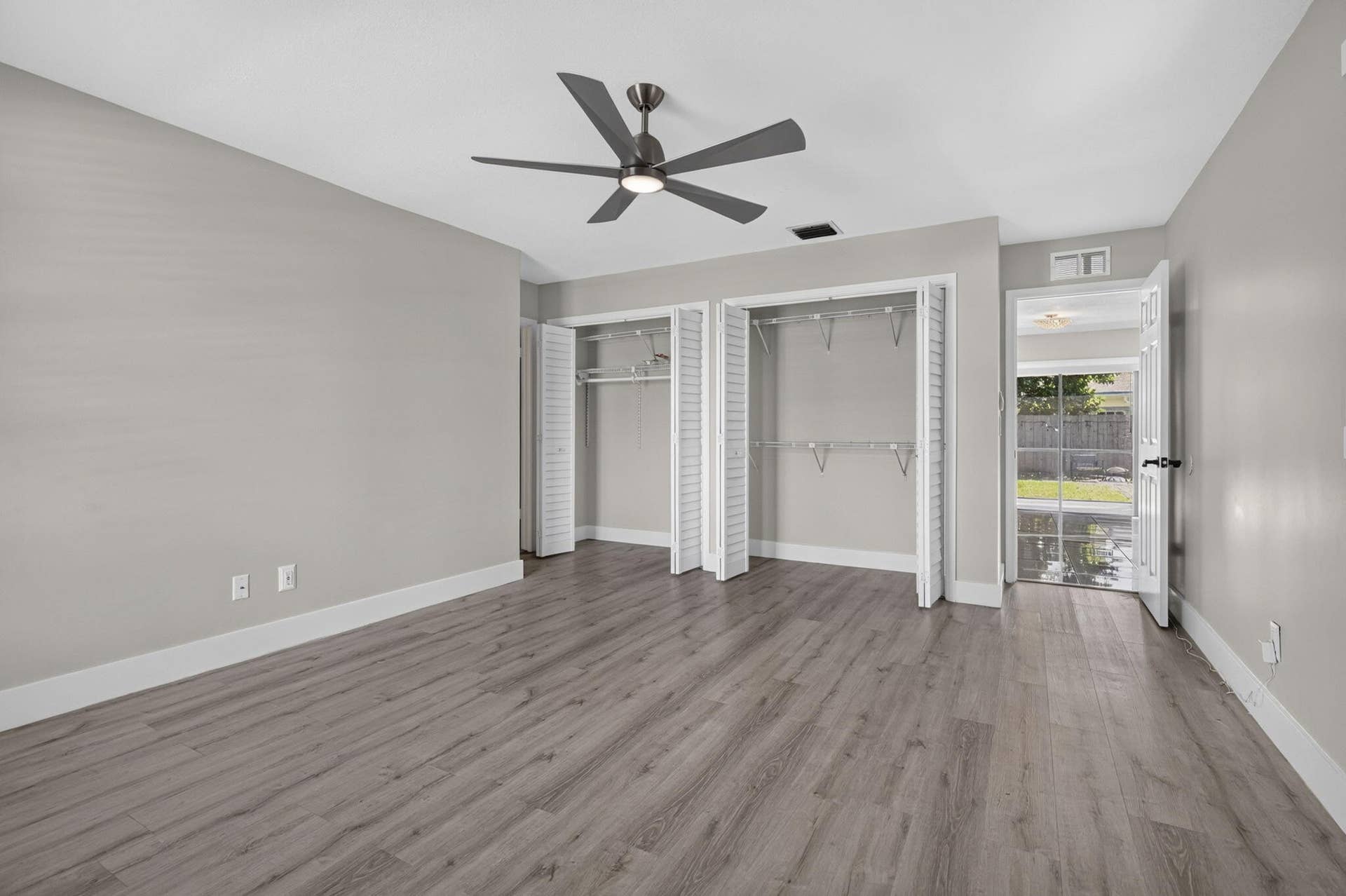 2523 Doral Way, Riviera Beach, FL 33407 43-web-or-mls-BS1A4552