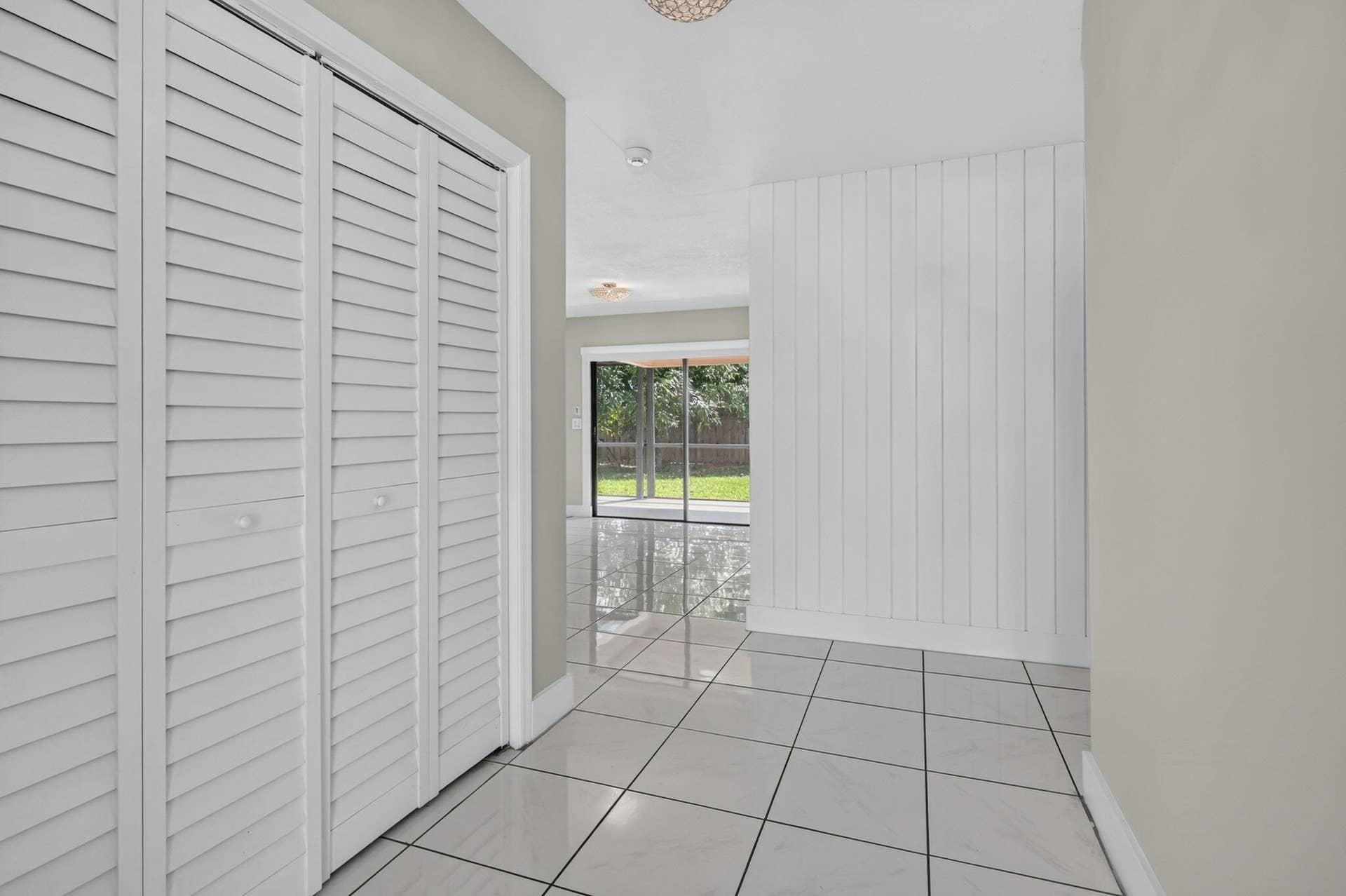 2523 Doral Way, Riviera Beach, FL 33407 9-web-or-mls-BS1A4592