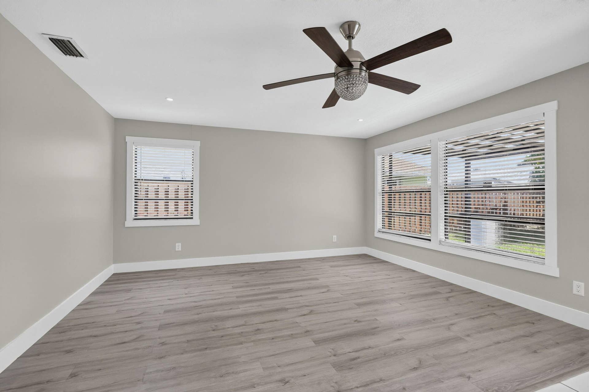 2523 Doral Way, Riviera Beach, FL 33407 16-web-or-mls-BS1A4627