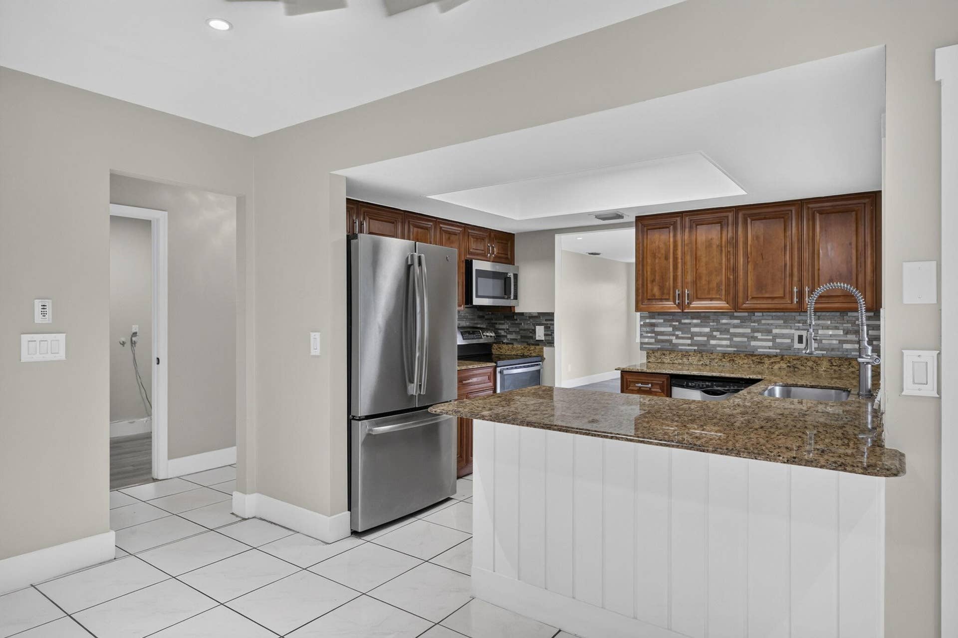2523 Doral Way, Riviera Beach, FL 33407 31-web-or-mls-BS1A4707