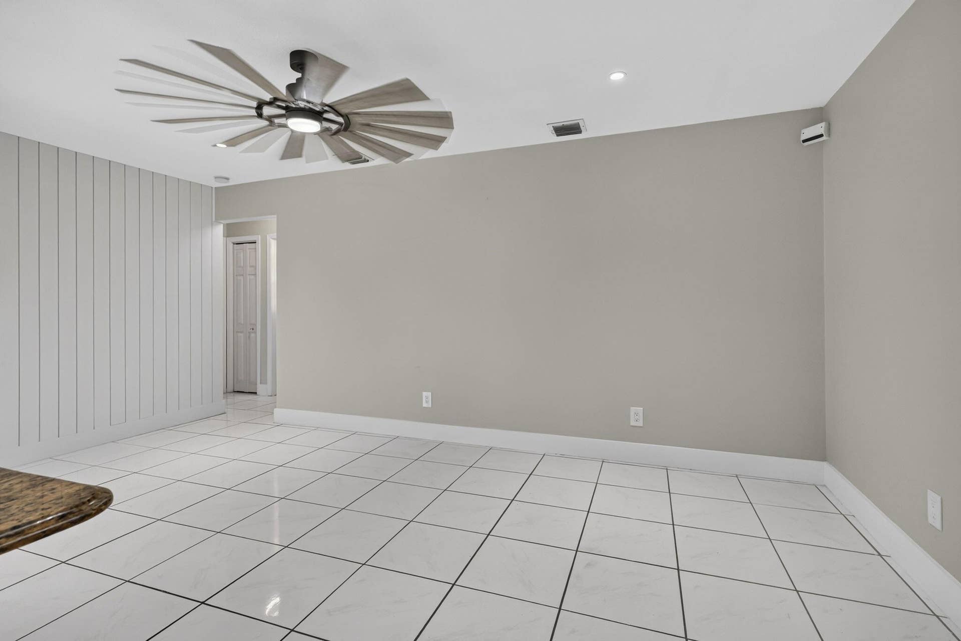2523 Doral Way, Riviera Beach, FL 33407 28-web-or-mls-BS1A4692