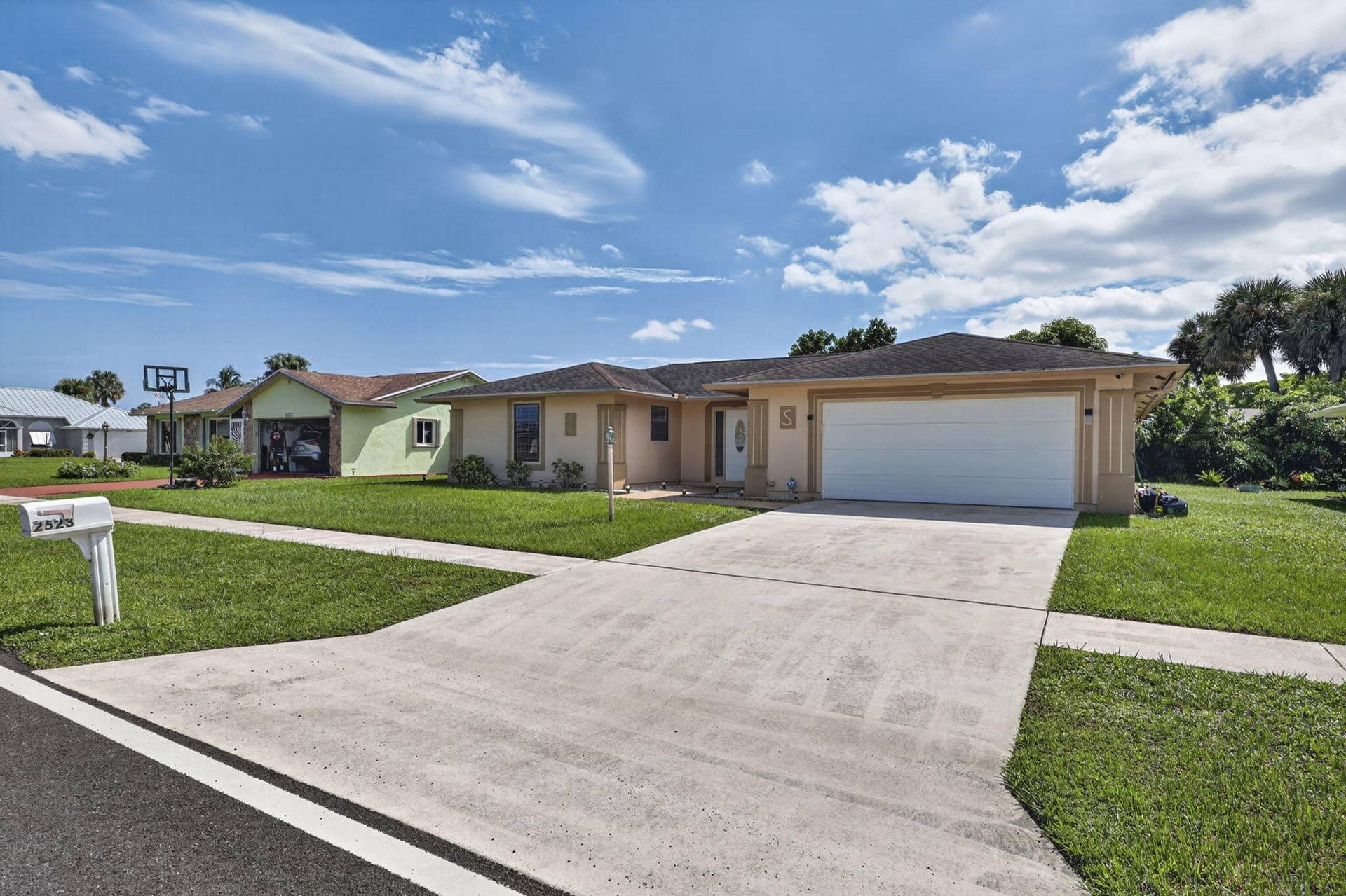 2523 Doral Way, Riviera Beach, FL 33407 4-web-or-mls-BS1A4733