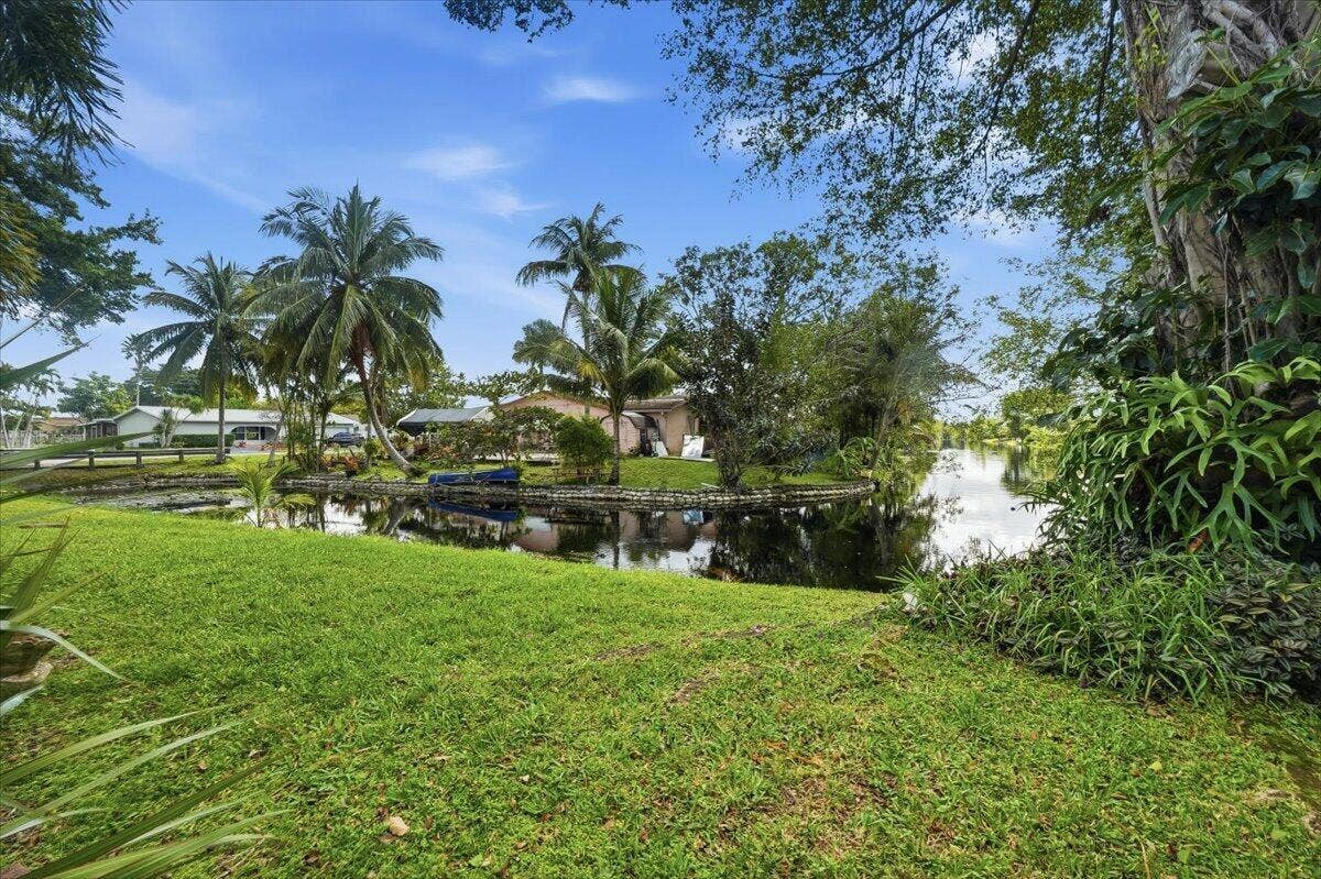 9240 NW 14th Street, #Unit 270, Pembroke Pines, FL 33024 33-aliciarentalfinalrender-33
