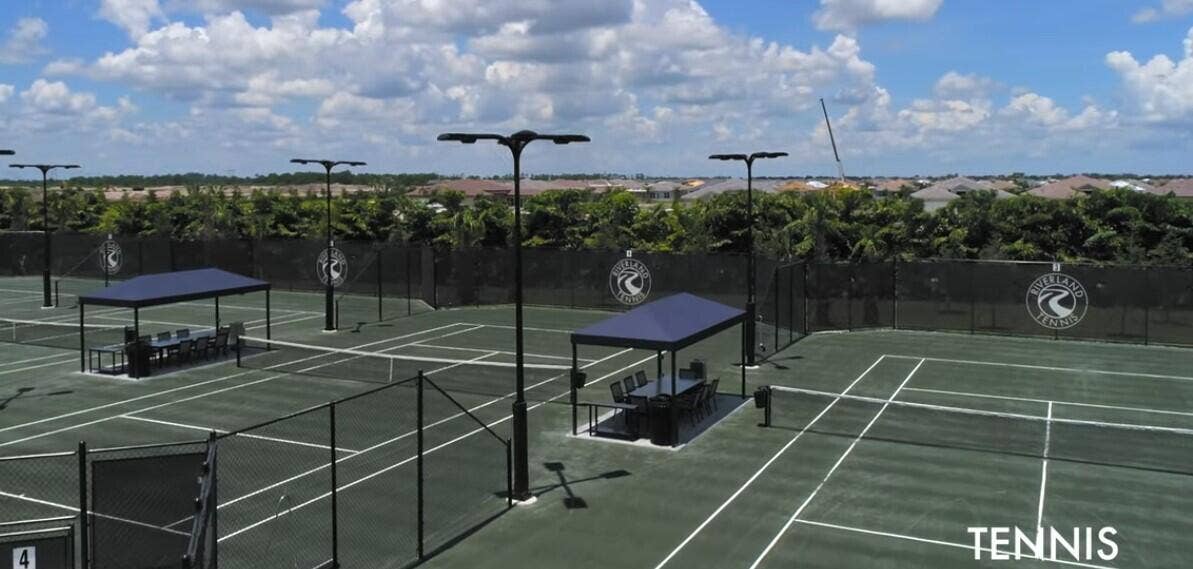 TENNIS