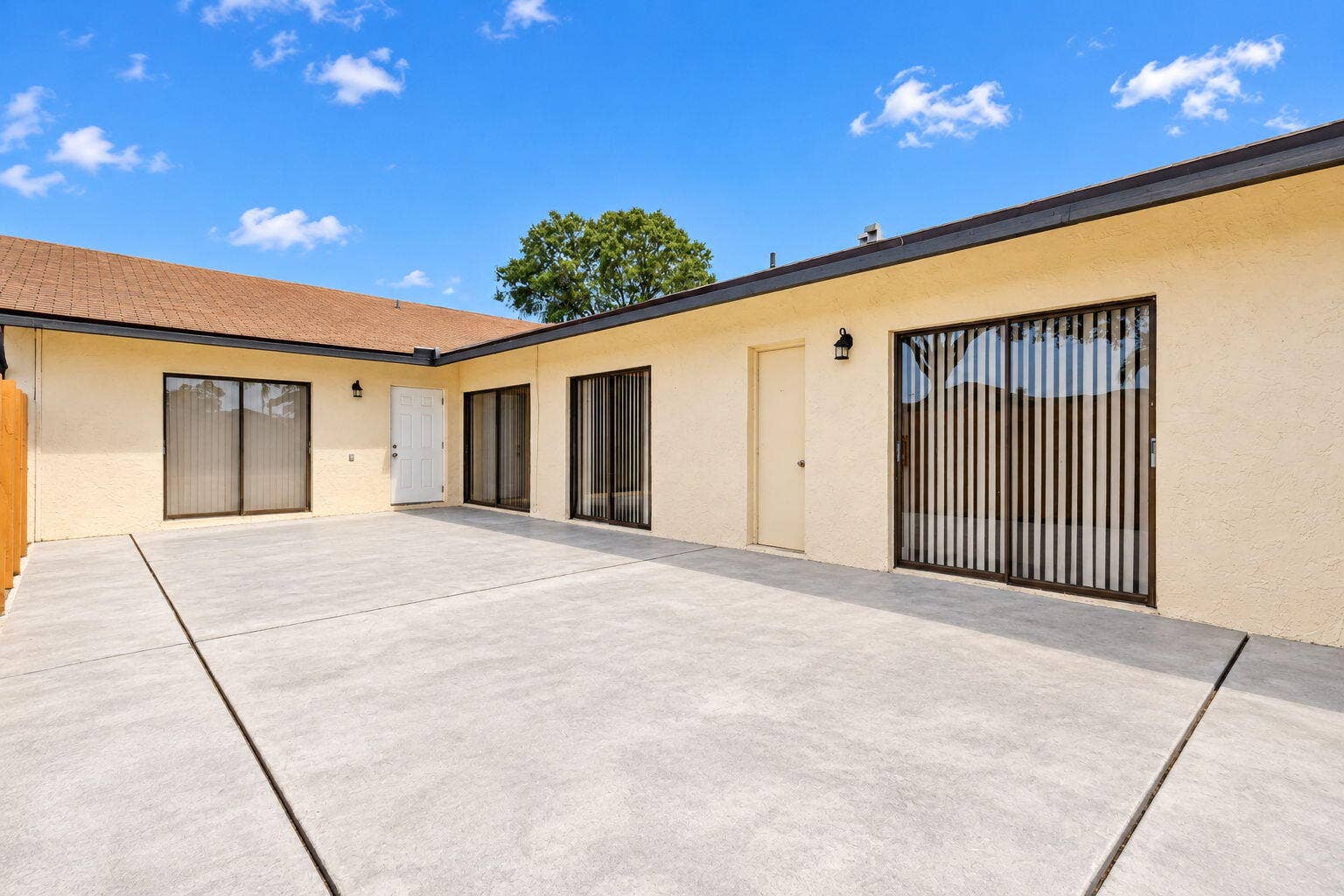 1050 SUMMIT PLACE Circle, #D, West Palm Beach, West Palm Beach, FL 33415 16