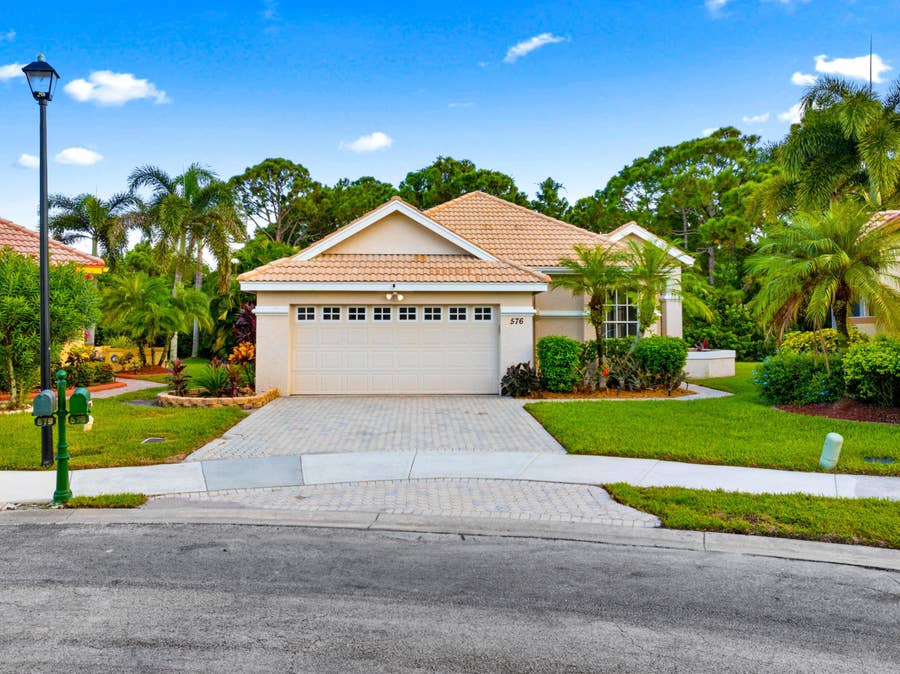 Property photo for 576 SW SAINT KITTS Cove, Port St Lucie, FL