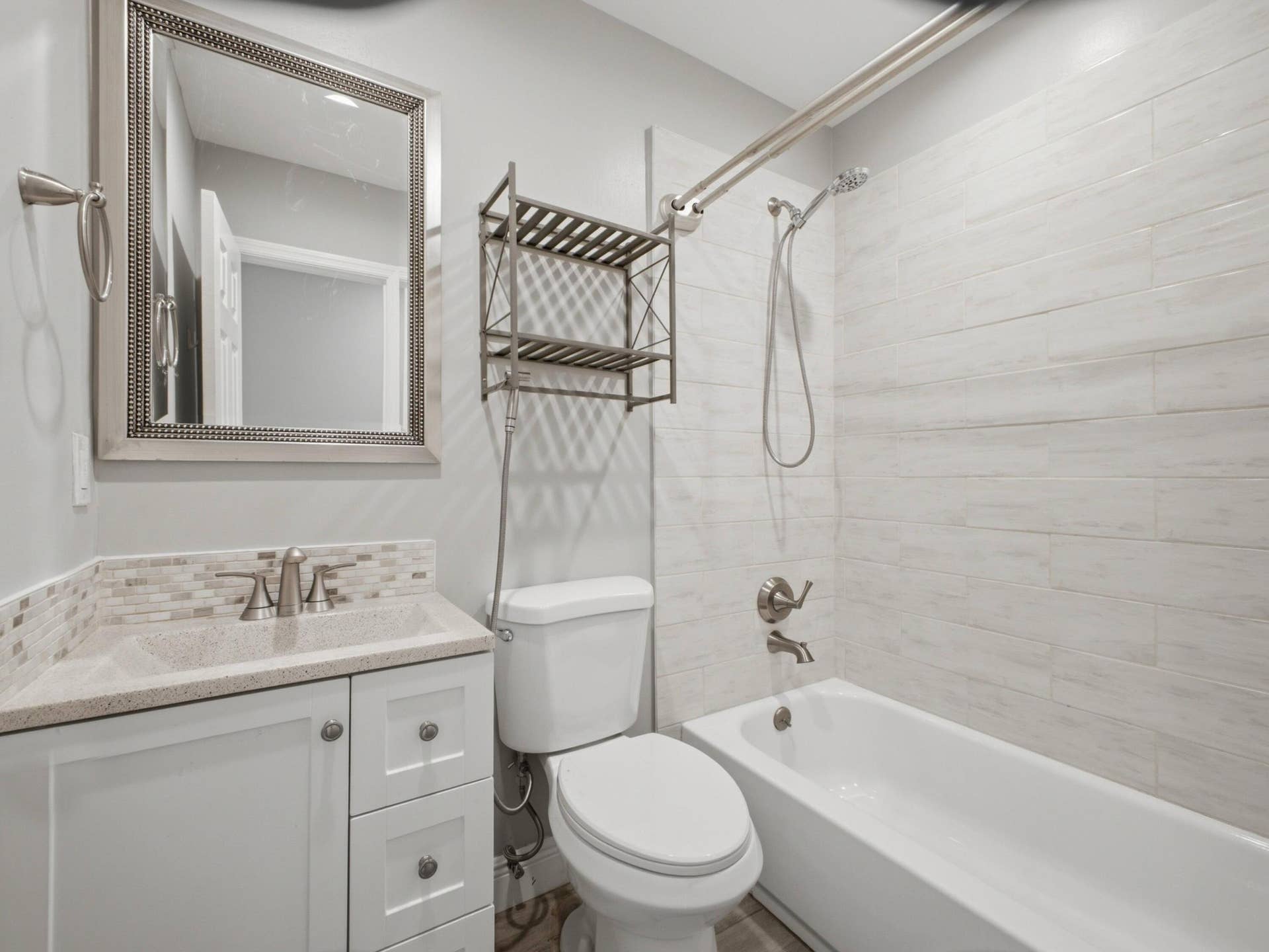 3125 ALBATROSS, #A, Delray Beach, FL 33444 A Guest Bathroom