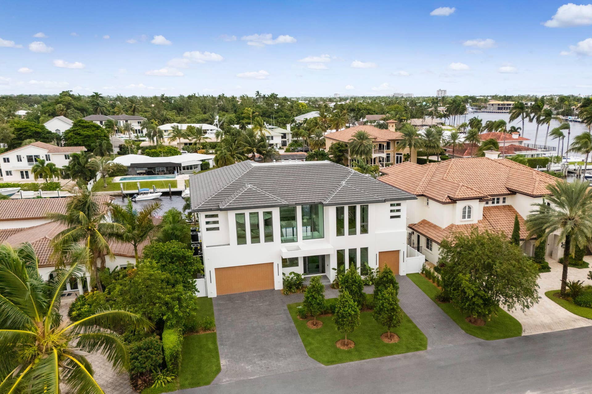 2921 NE 23RD Street, Pompano Beach, FL 33062 Drone front 1