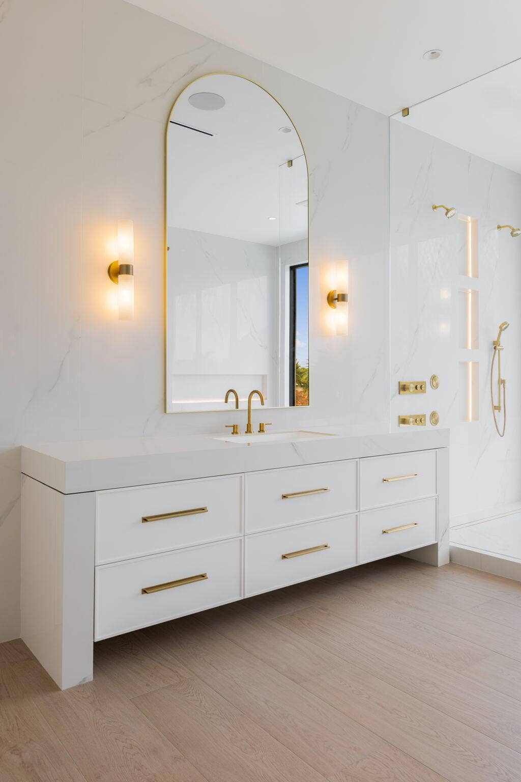 2921 NE 23RD Street, Pompano Beach, FL 33062 Primary Bath custom waterfalls custom shaker