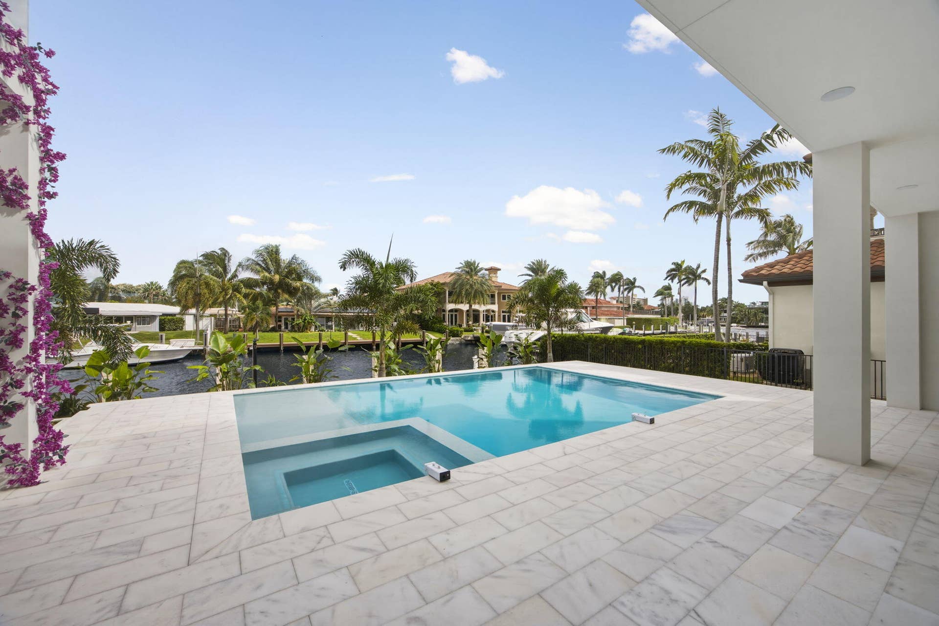 2921 NE 23RD Street, Pompano Beach, FL 33062 marble pavers. salt system. bubbler in sunledge.