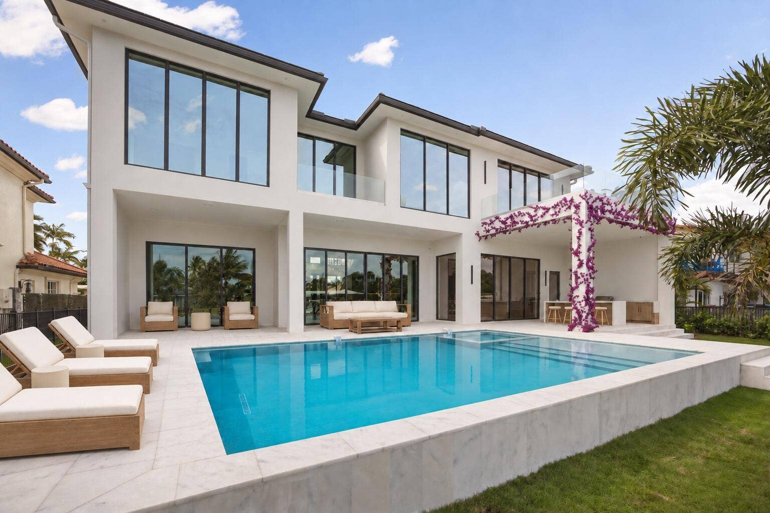 2921 NE 23RD Street, Pompano Beach, FL 33062 virtually staged furniture. furniture not included in purchase