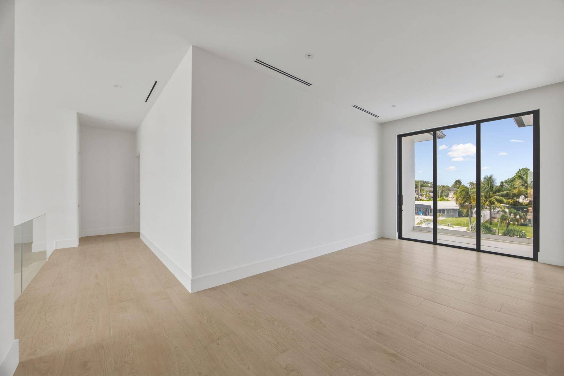 2921 NE 23RD Street, Pompano Beach, FL 33062 bridge and loft - 2nd floor
