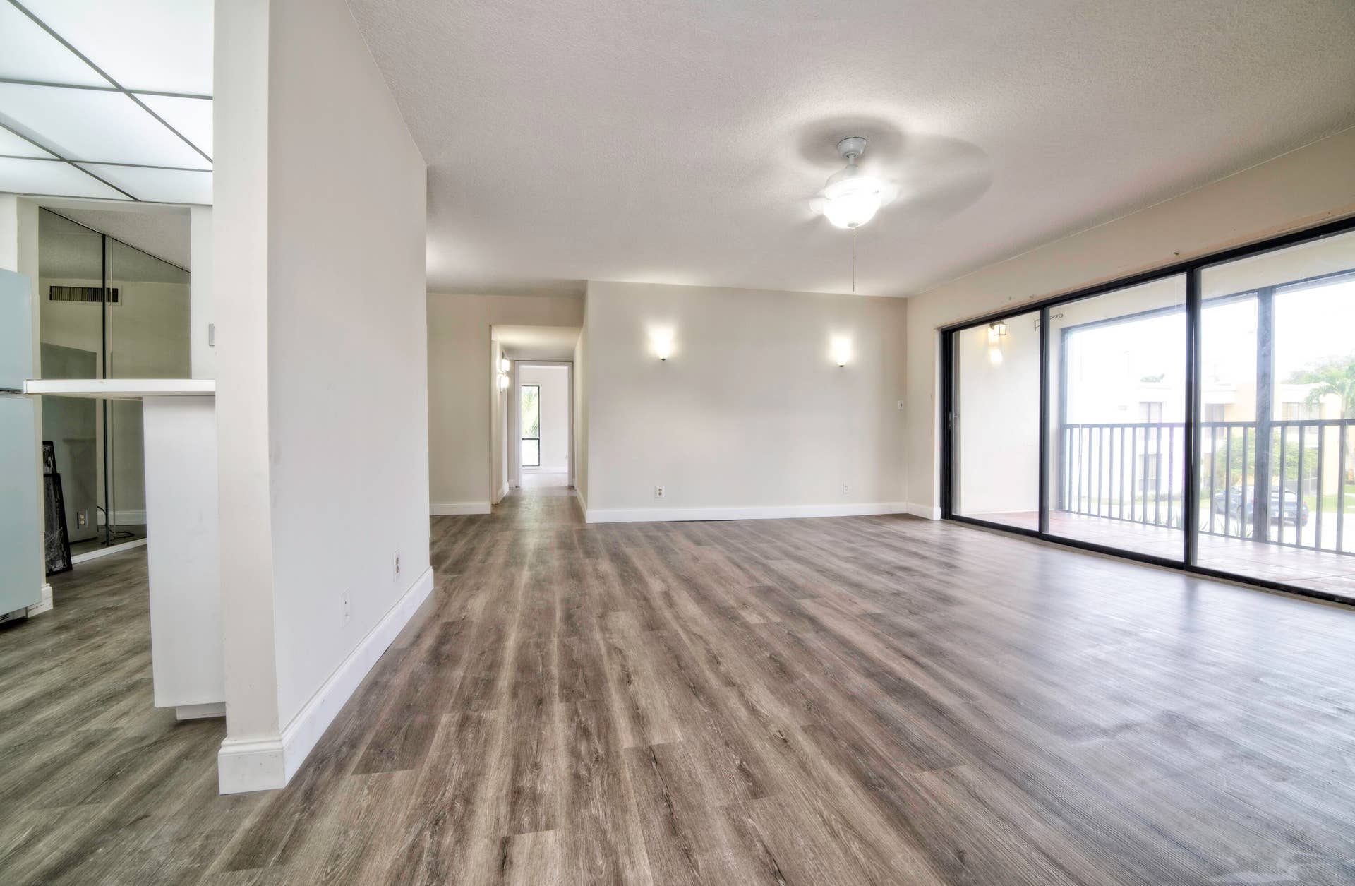 517 Dotterel Road, #29-D, Delray Beach, FL 33444 Gorgeously updated interior