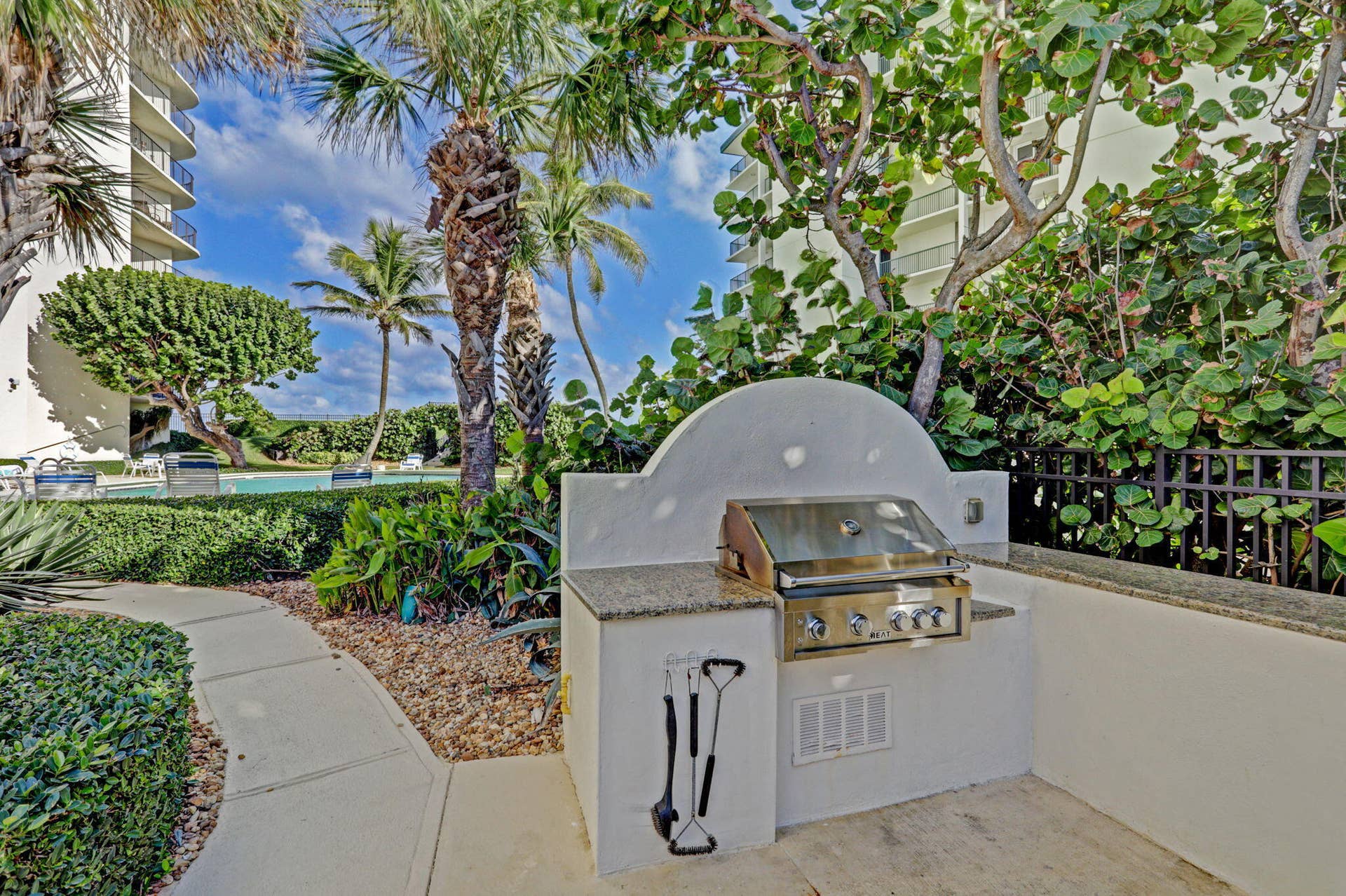 5420 N Ocean Drive 1401