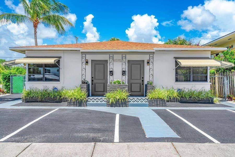 Property photo for 1615 S Federal Highway, #B, Lake Worth Beach, FL