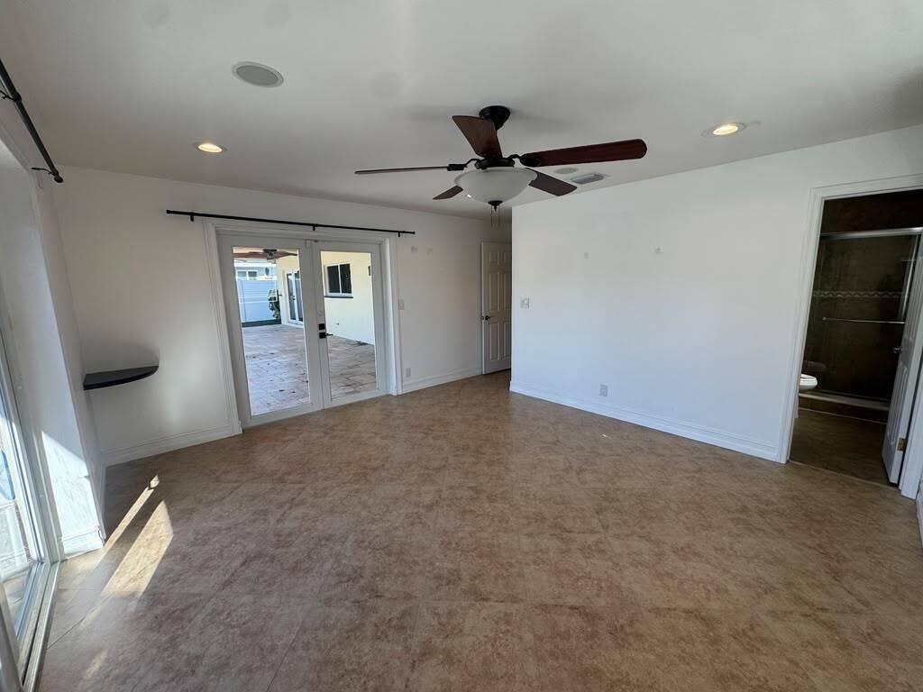 330 SE 10TH Street, Pompano Beach, FL 33060 4181fee6-b0f9-4d99-b62f-fa71a38fe7c7