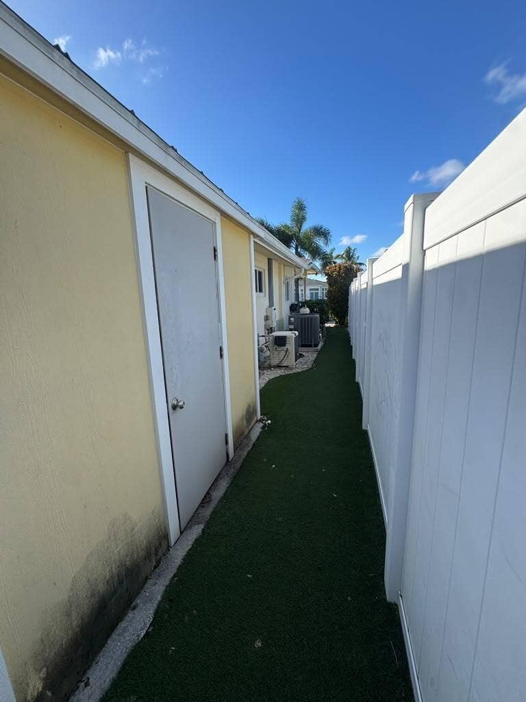 330 SE 10TH Street, Pompano Beach, FL 33060 396bf6e2-5bc5-469e-af25-84e262d736f3