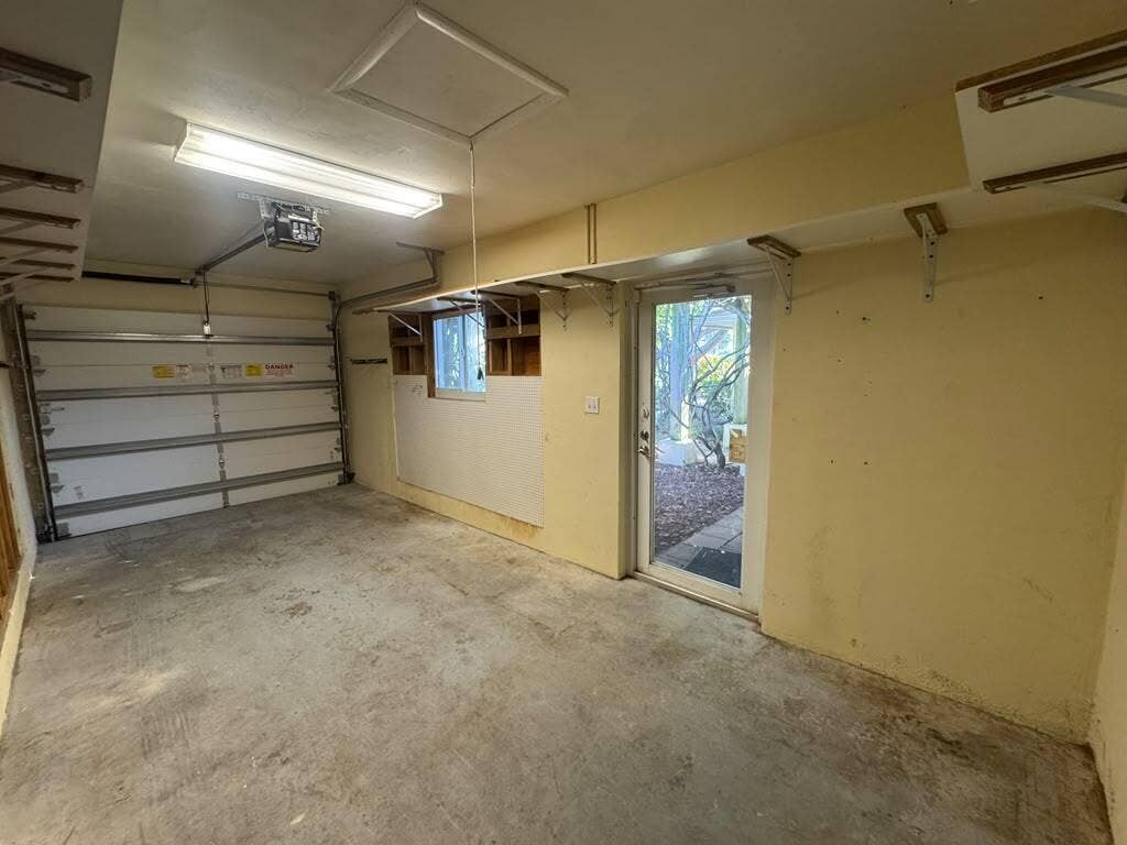330 SE 10TH Street, Pompano Beach, FL 33060 341d585a-6171-4cff-aca1-ba0d17414929