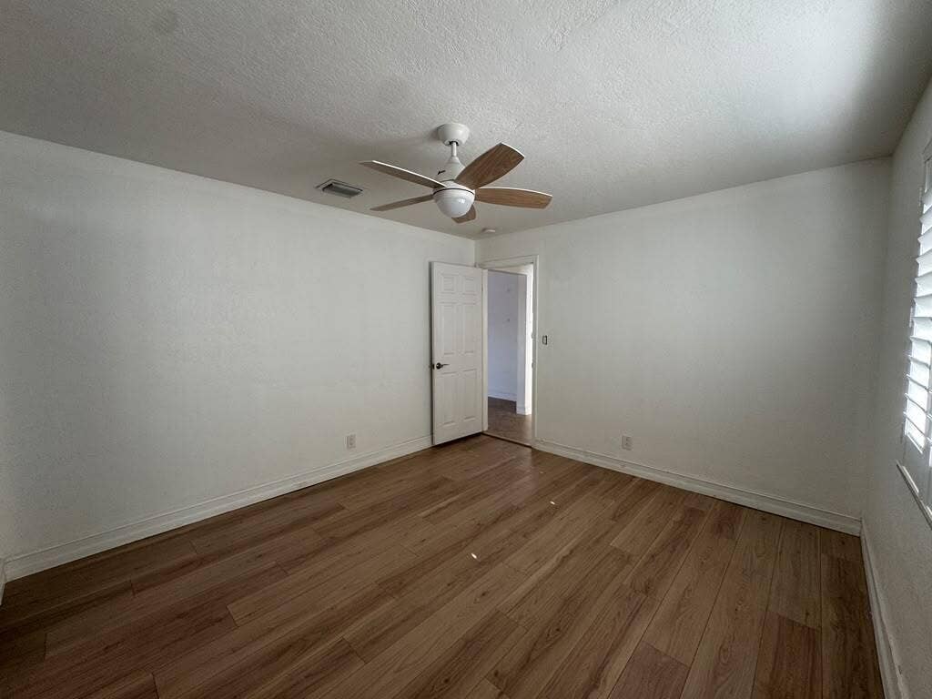 330 SE 10TH Street, Pompano Beach, FL 33060 b58dcca3-79d4-4927-a3dd-efbc79b7e18a