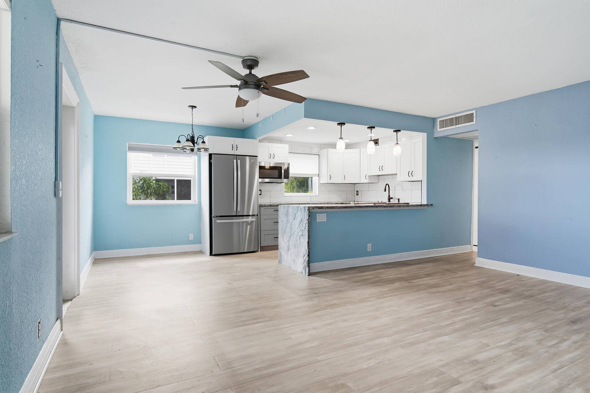 220 Tuscany D, Delray Beach, FL 33446 LIVING & DINING