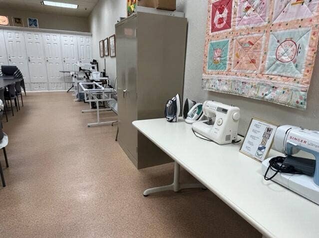 220 Tuscany D, Delray Beach, FL 33446 sewing room
