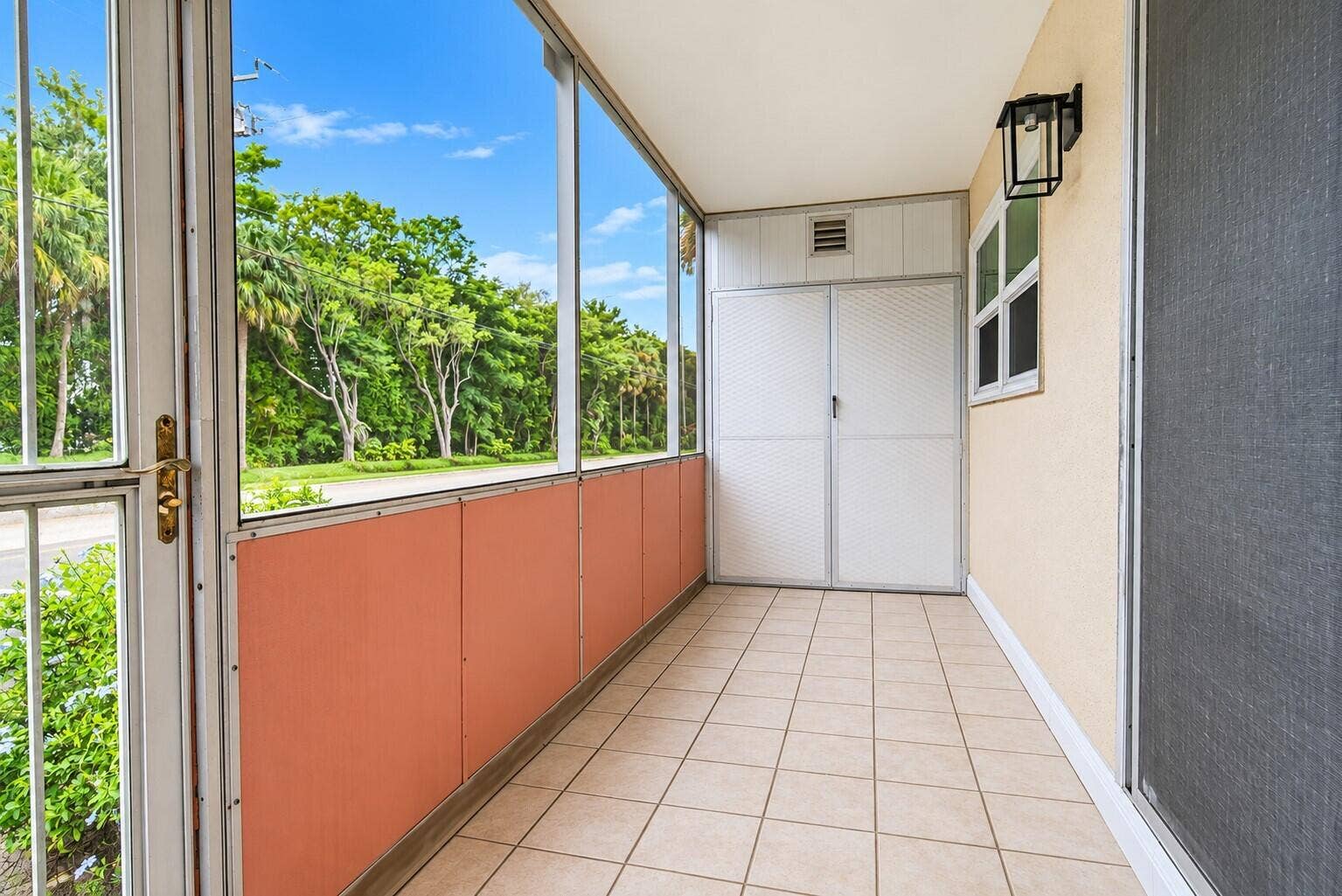 220 Tuscany D, Delray Beach, FL 33446 SCREENED PORCH
