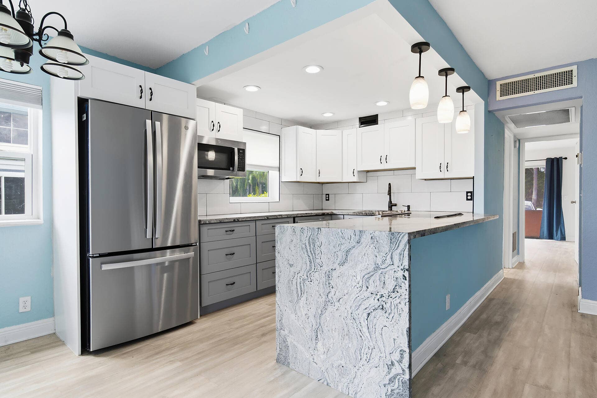 220 Tuscany D, Delray Beach, FL 33446 REMODELED KITCHEN