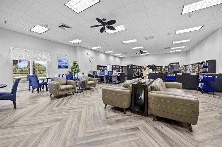 220 Tuscany D, Delray Beach, FL 33446 library