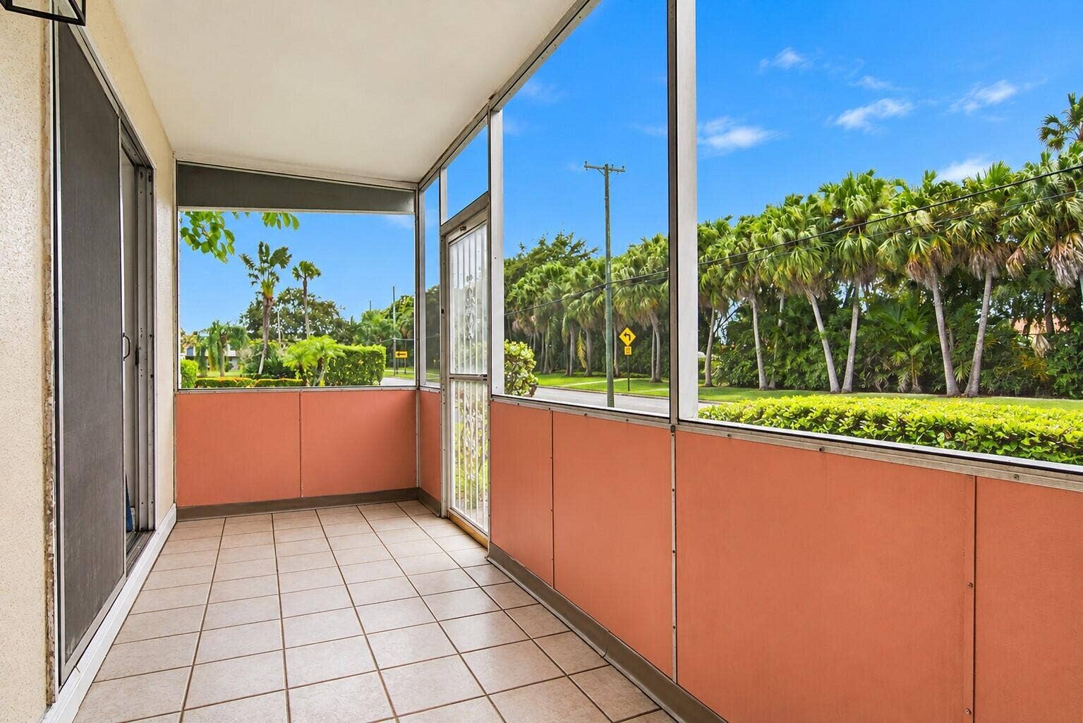 220 Tuscany D, Delray Beach, FL 33446 SCREENED PORCH
