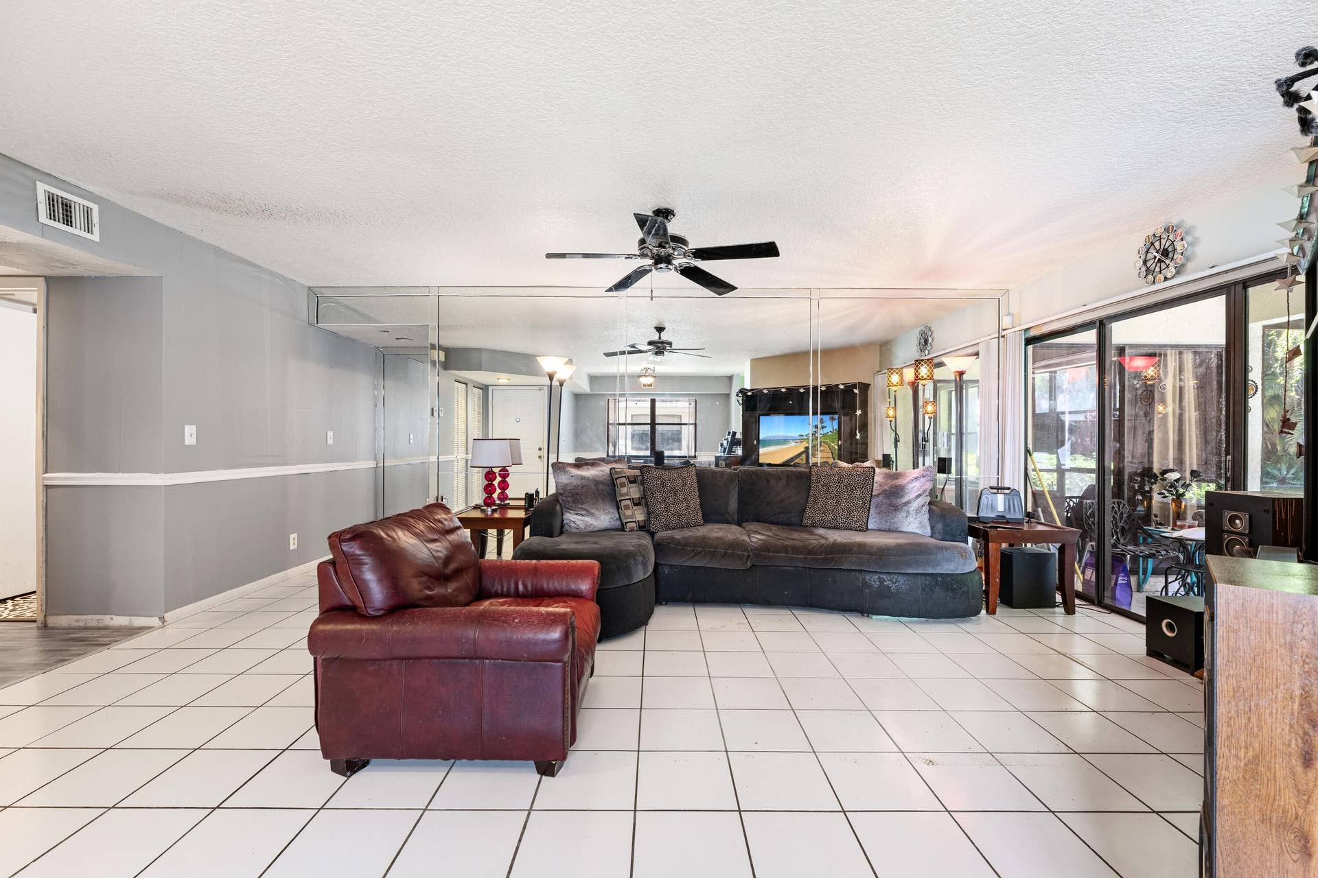 2508 Aspen Way, Boynton Beach, FL 33436 Living Room