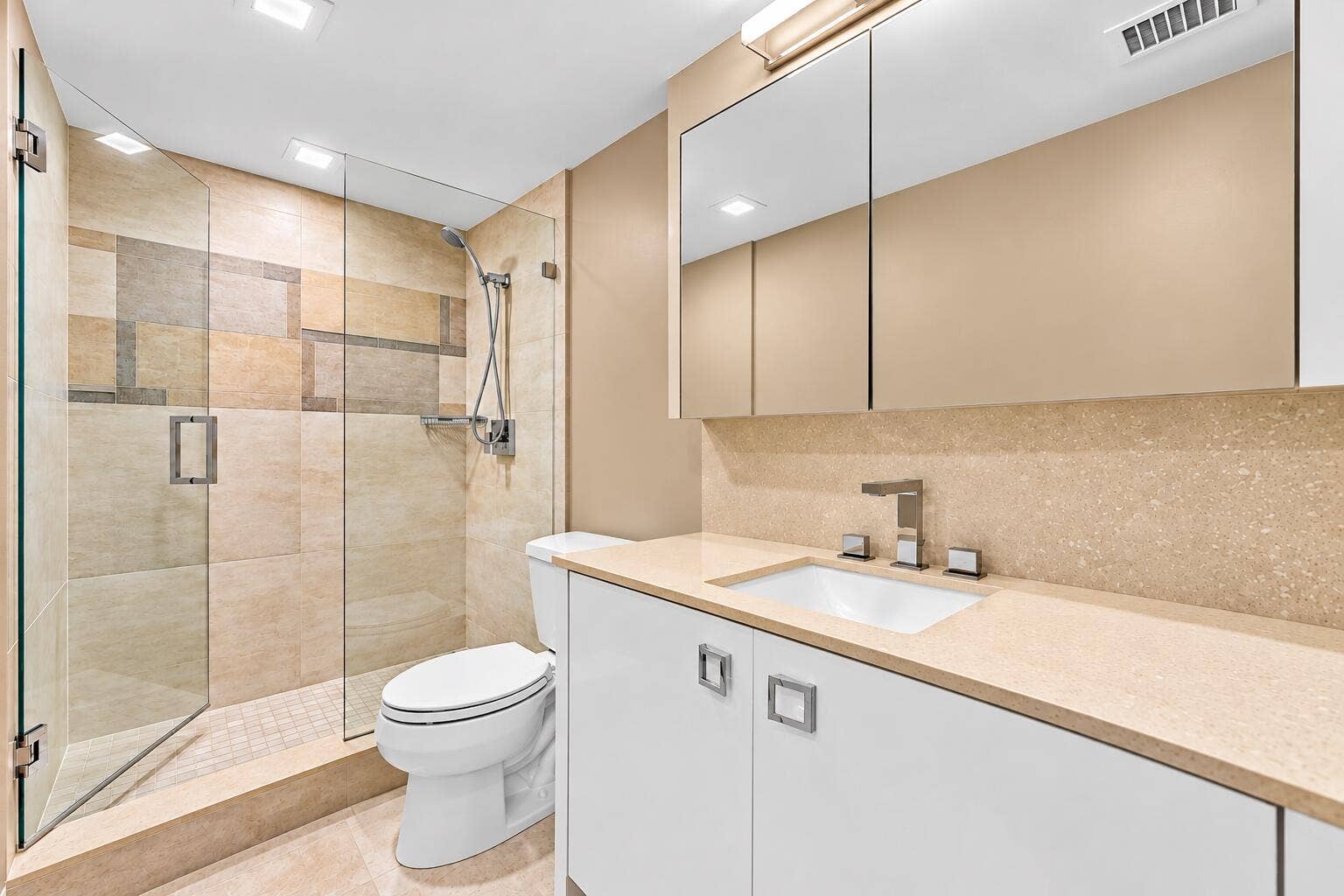 3250 S Ocean Boulevard, #306S, Palm Beach, FL 33480 Master Bathroom