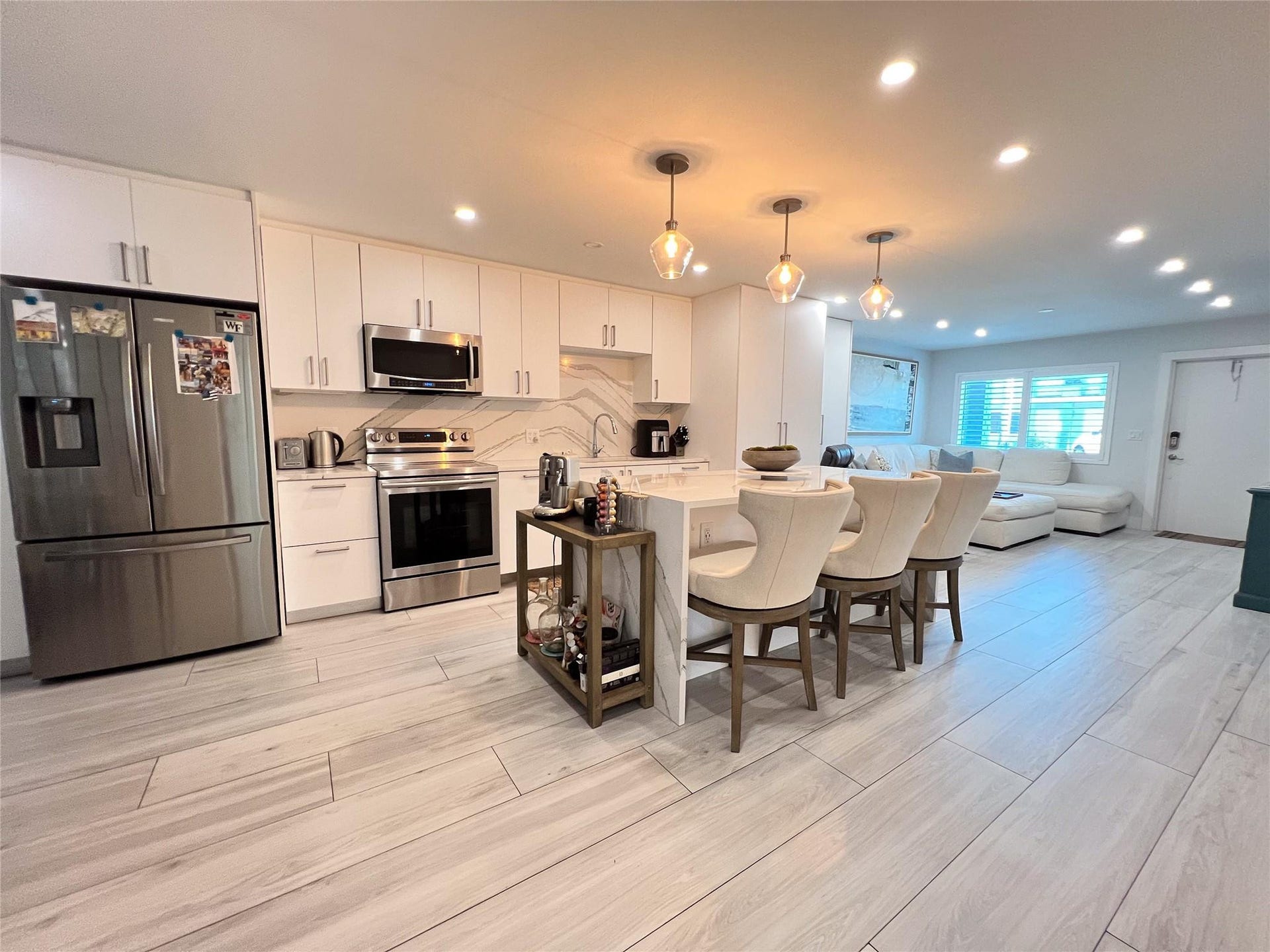 2115 NE 37th Drive, Fort Lauderdale, FL 33308 Photo 4