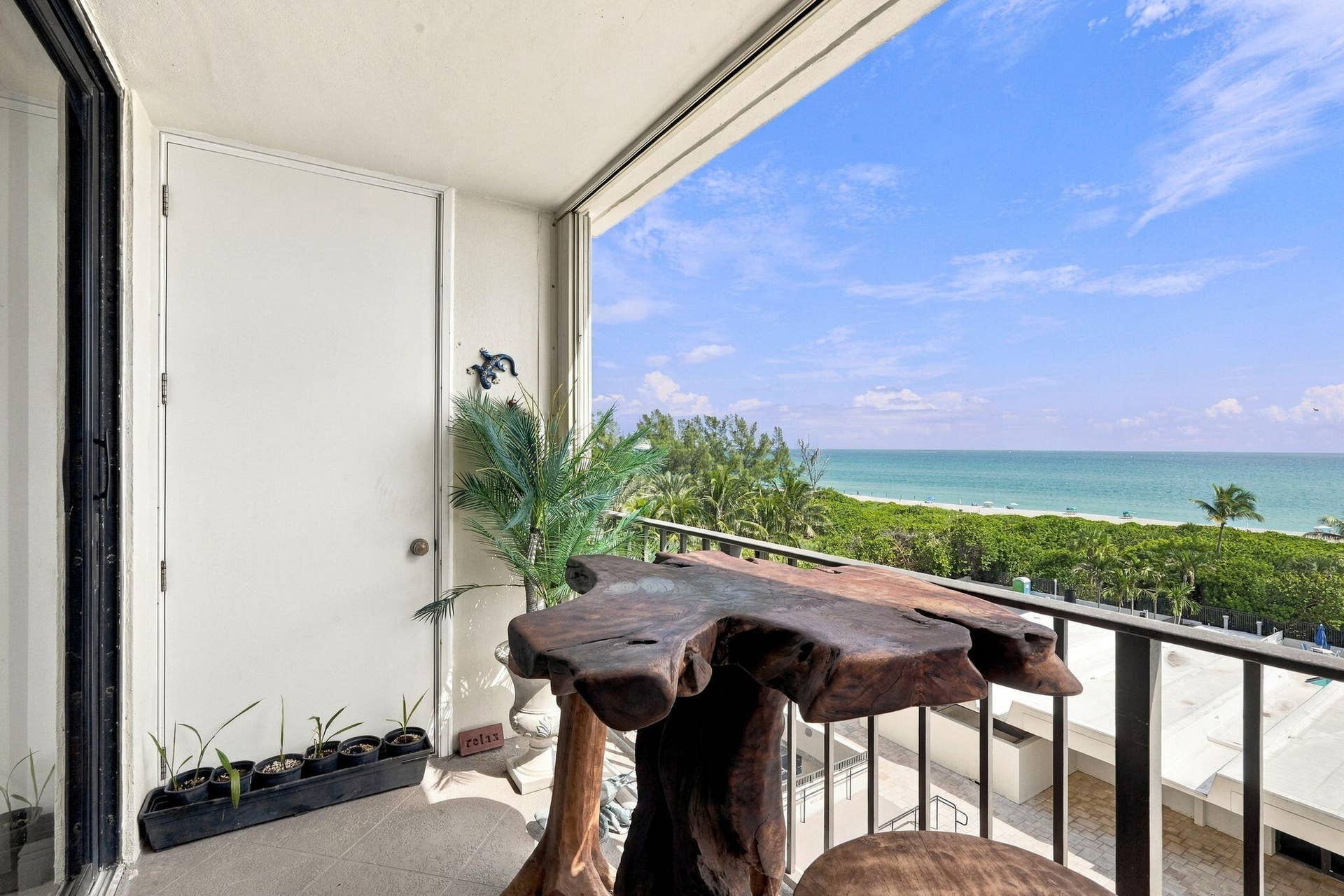 145 S OCEAN Avenue, #611, Palm Beach Shores, FL 33404 25-web-or-mls-145_S_Ocean_Unit_611_025