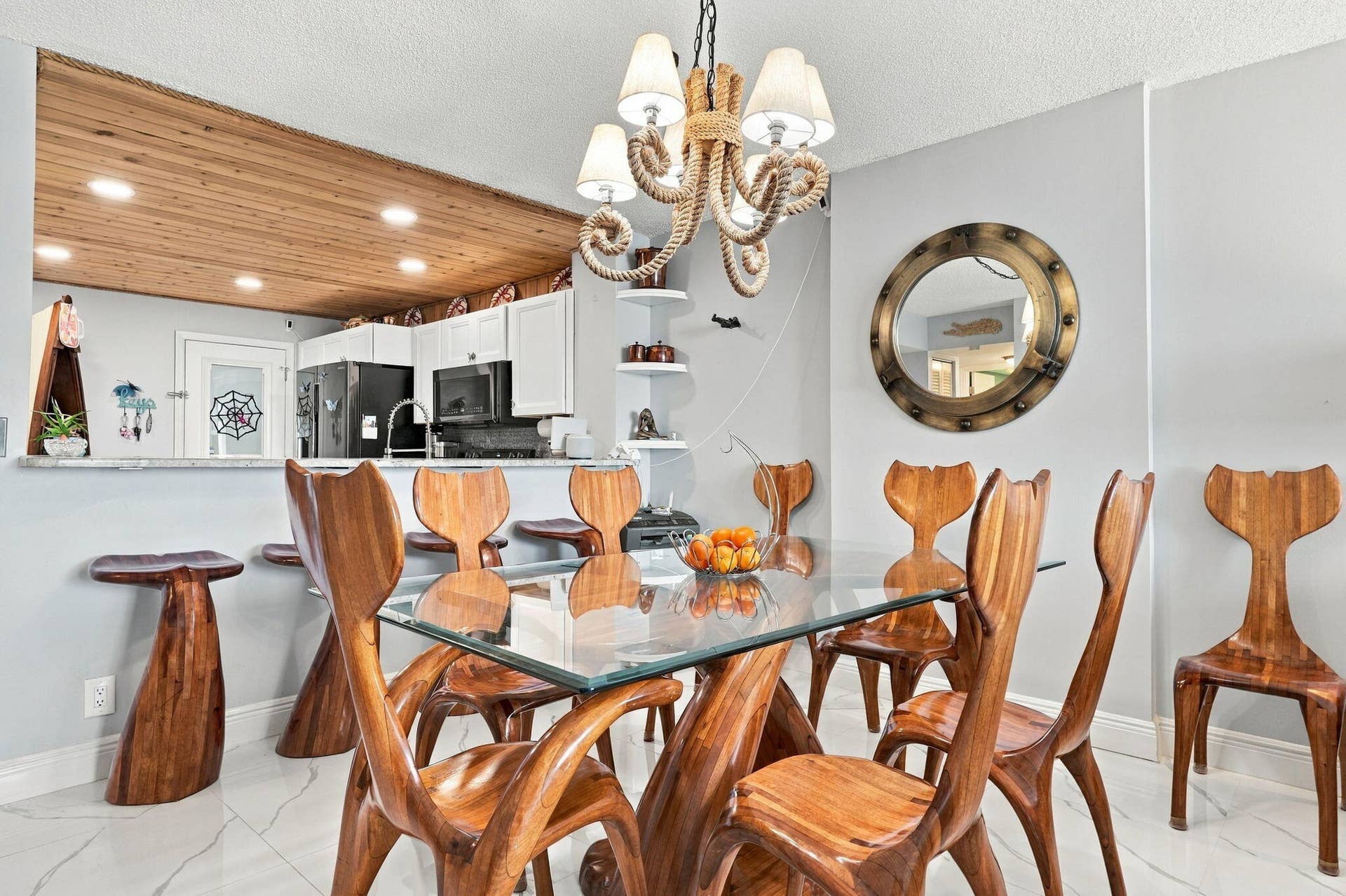 145 S OCEAN Avenue, #611, Palm Beach Shores, FL 33404 19-web-or-mls-145_S_Ocean_Unit_611_019
